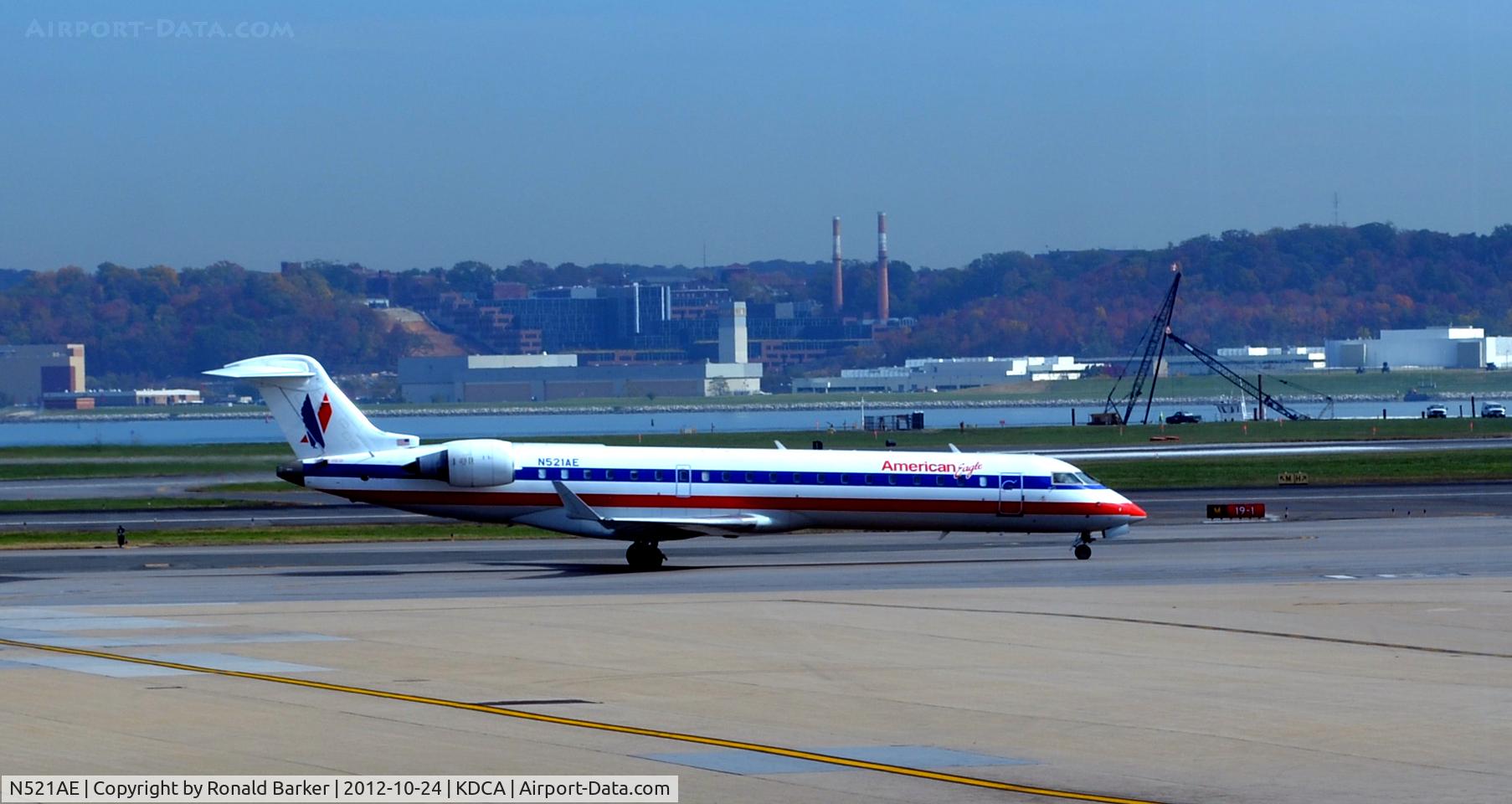 N521AE, 2004 Bombardier CRJ-701 (CL-600-2C10) Regional Jet C/N 10142, Taxi DCA