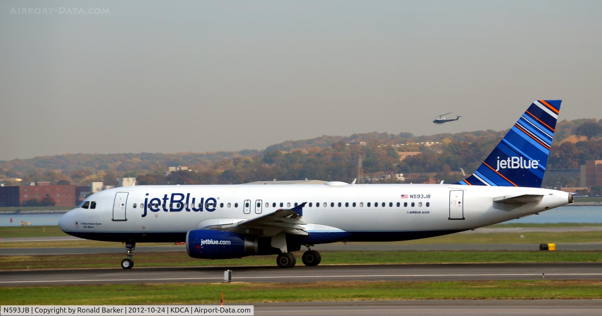 N593JB, 2004 Airbus A320-232 C/N 2280, Takeoff DCA