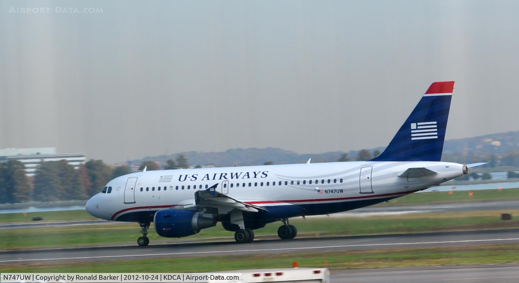 N747UW, 2000 Airbus A319-112 C/N 1301, Takeoff DCA