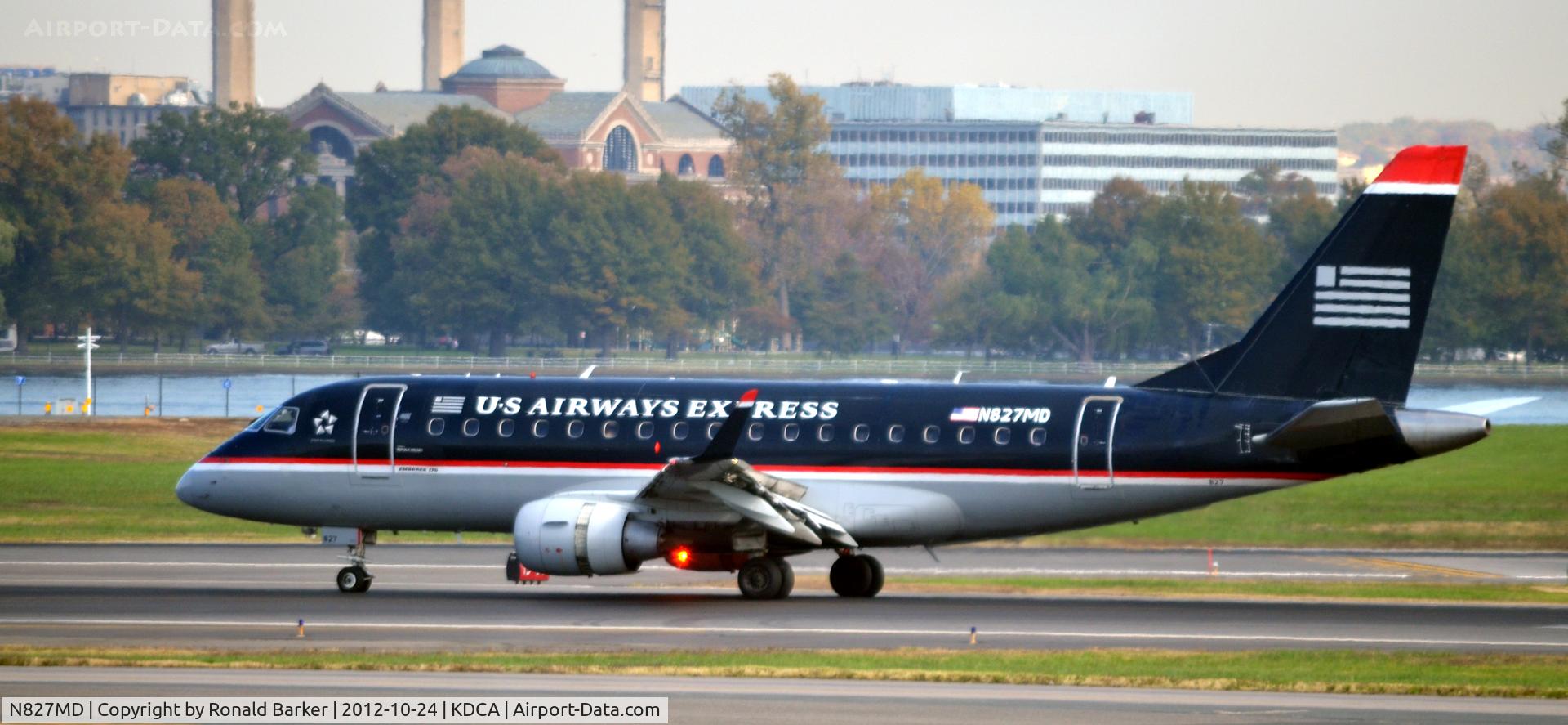 N827MD, 2005 Embraer 170SU (ERJ-170-100SU) C/N 17000047, Landing DCA