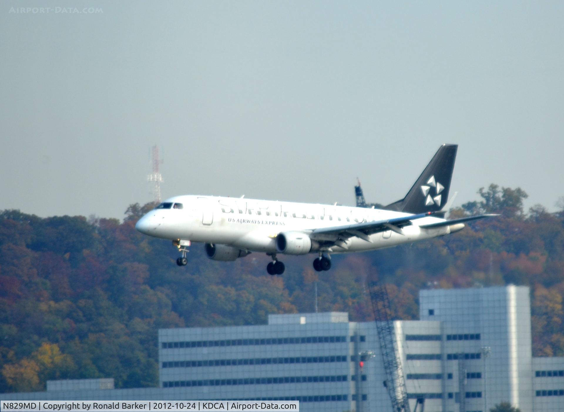 N829MD, 2005 Embraer 170SU (ERJ-170-100SU) C/N 17000049, Landing DCA