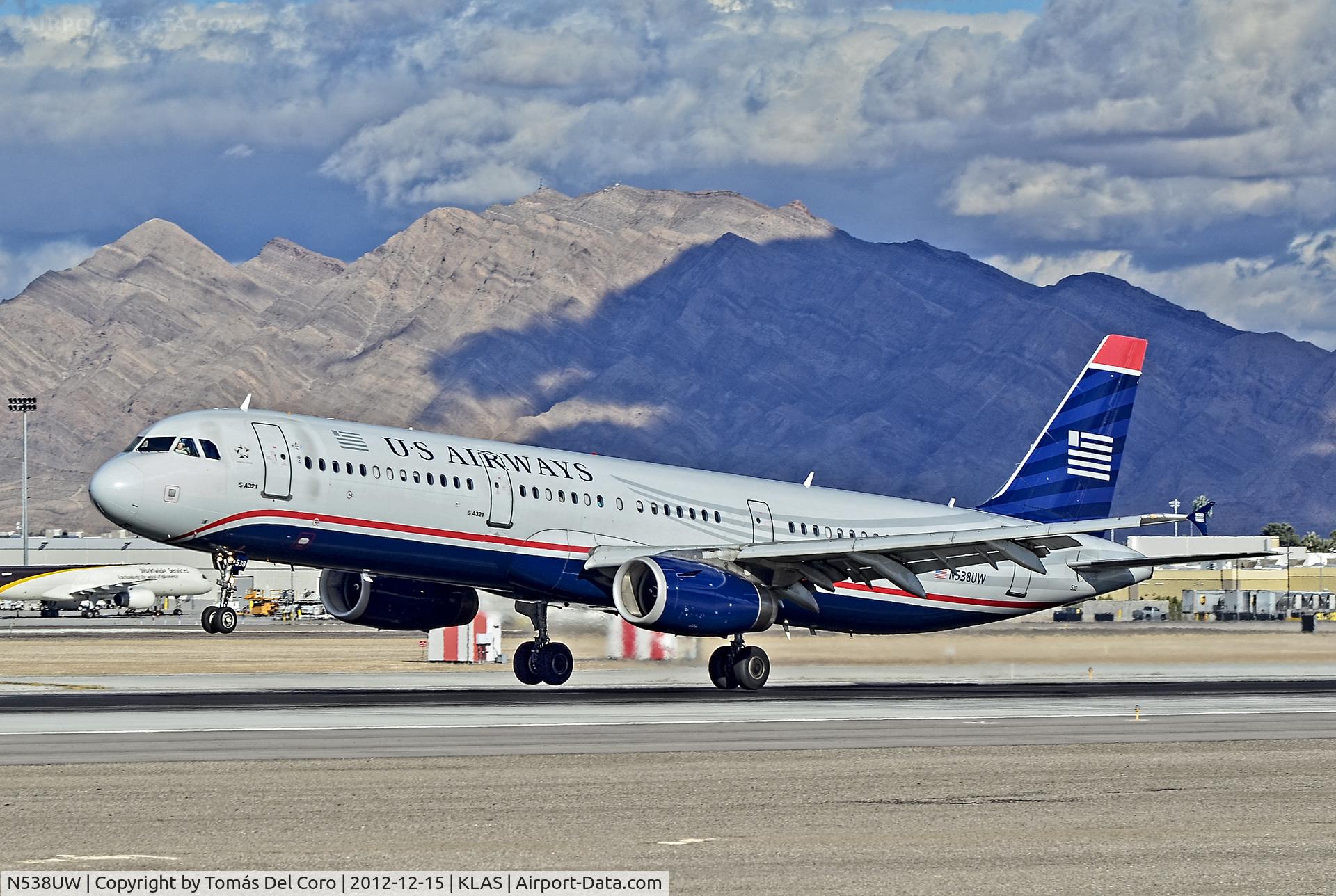 N538UW, 2009 Airbus A321-231 C/N 4050, US Airways Airbus A321-231 N538UW (cn 4050)

- Las Vegas - McCarran International (LAS / KLAS)
USA - Nevada, December 15, 2012
Photo: Tomás Del Coro