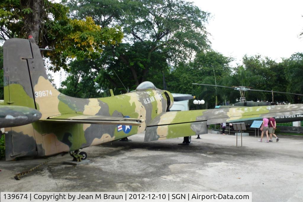 139674, Douglas A-1H Skyraider C/N 10906, One of six aircrafts displayed @ 