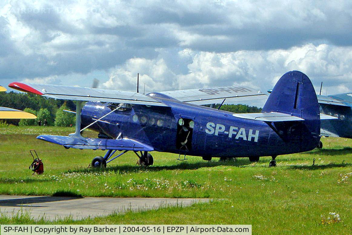 SP-FAH, Antonov An-2 C/N 1G233-22, Antonov An-2TP [1G233-22] Zielona Gora-Przylep~SP 16/05/2004