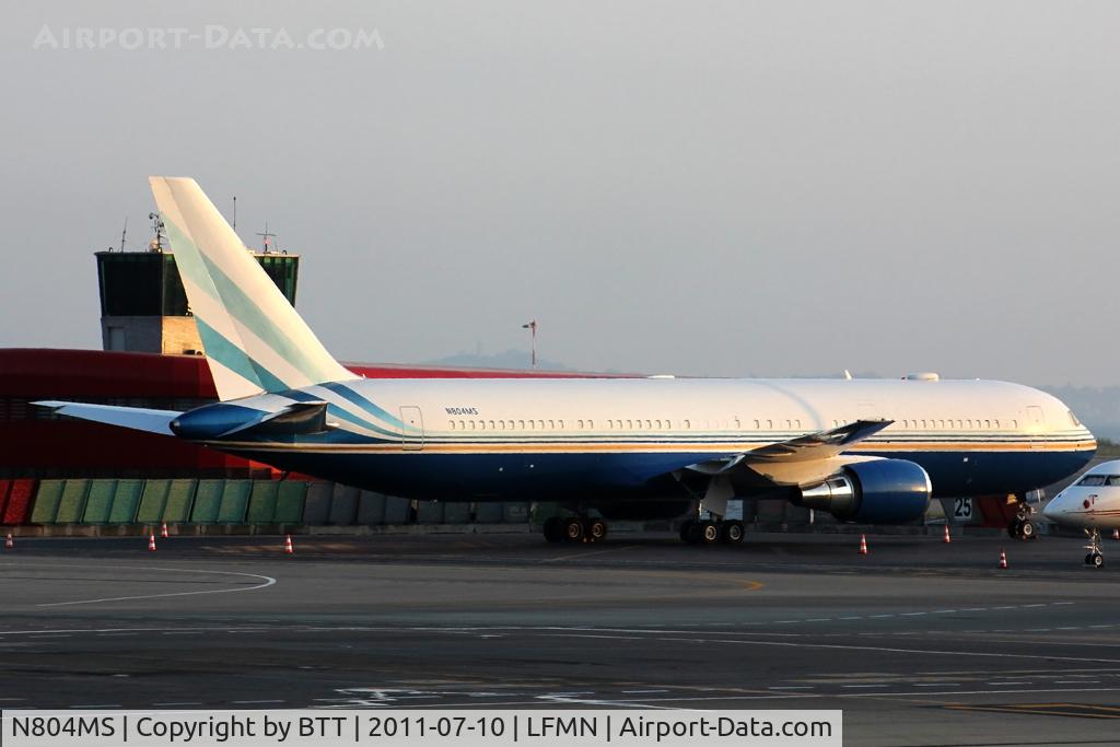 N804MS, 1993 Boeing 767-3P6 C/N 27255, Parked