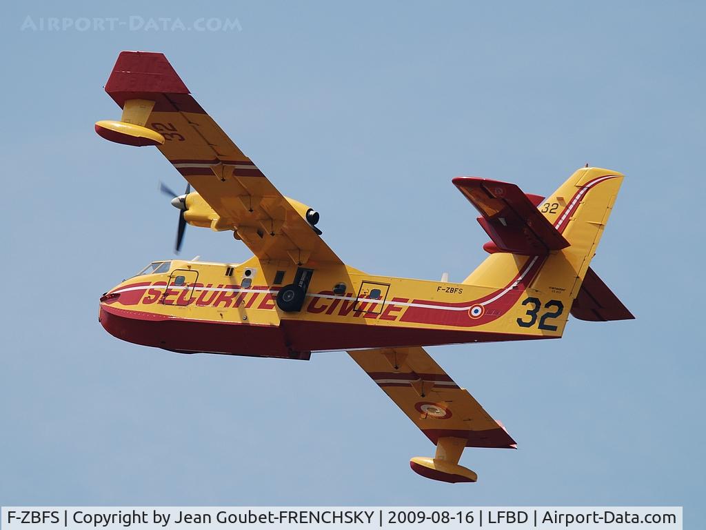 F-ZBFS, Canadair CL-215-6B11 CL-415 C/N 2001, PELICAN 32