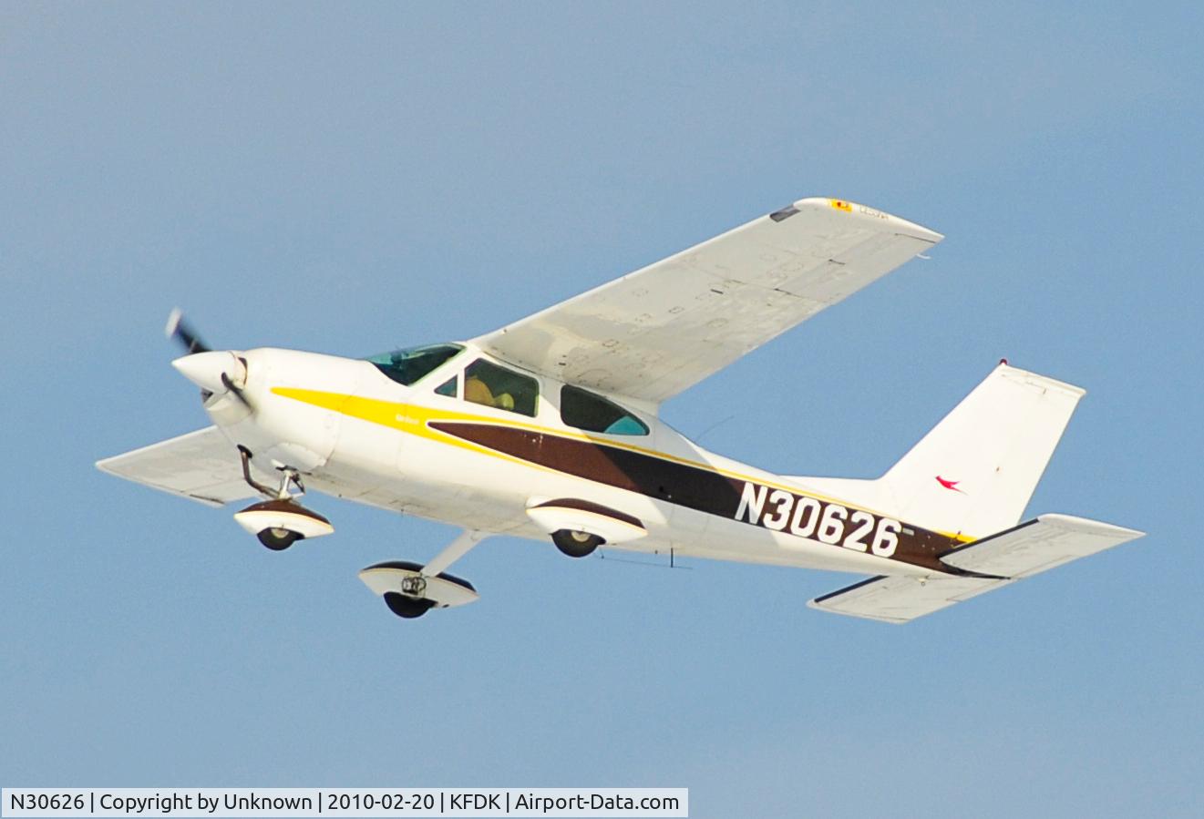 N30626, 1969 Cessna 177A Cardinal C/N 17701368, Cessna Cardinal on Departure