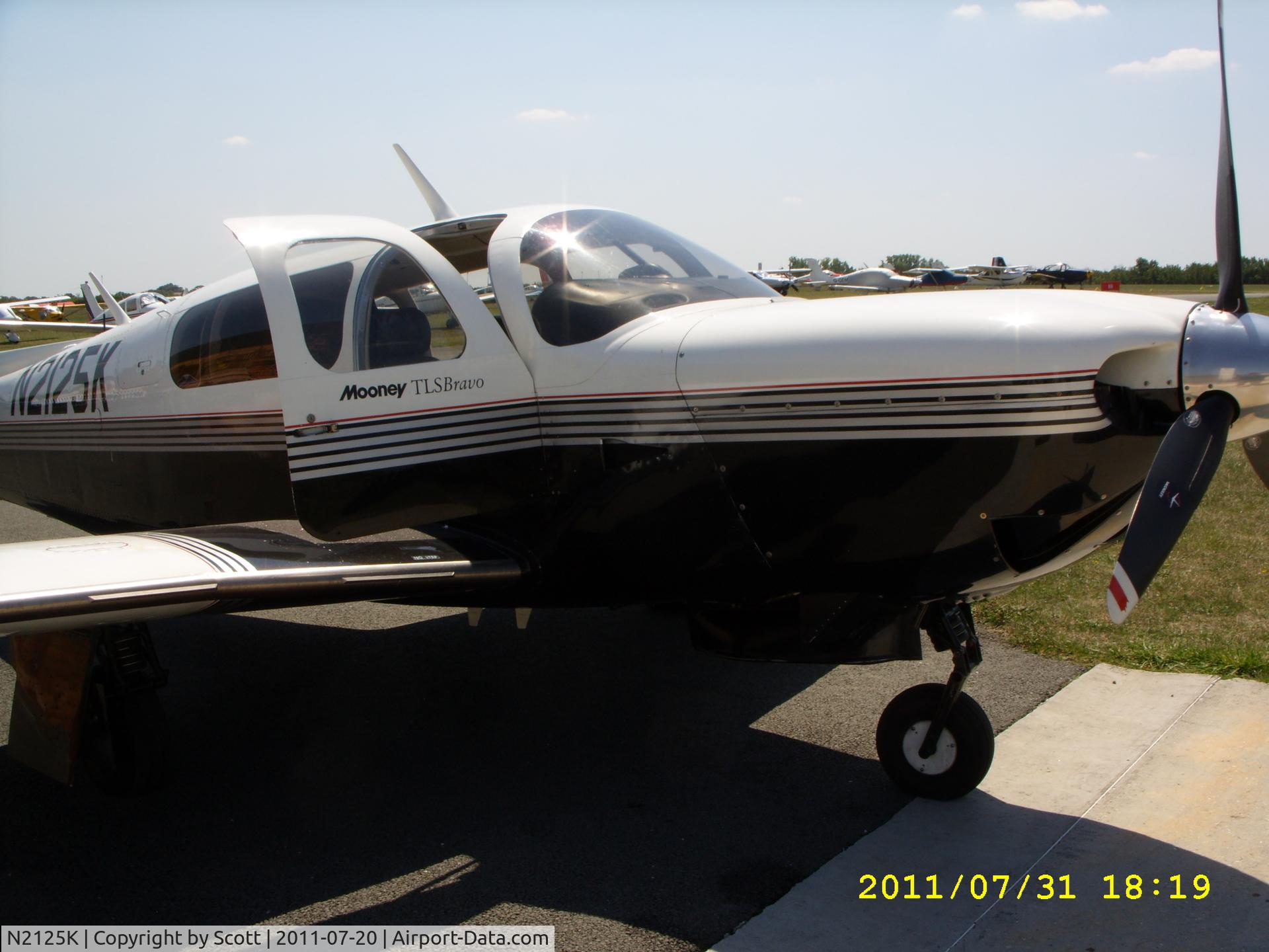 N2125K, 1997 Mooney M20M Bravo C/N 27-0239, France, Aèrodrome d'Oléron