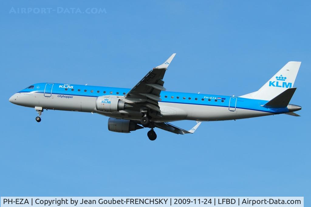 PH-EZA, 2008 Embraer 190LR (ERJ-190-100LR) C/N 19000224, KLM landing 23