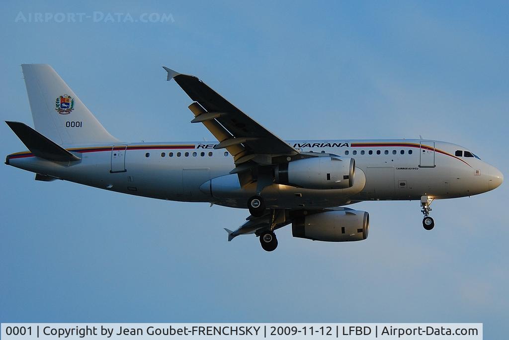 0001, 2001 Airbus ACJ319 (A319-133/CJ) C/N 1468, REPUBLICA BOLIVARIANA landing 23
