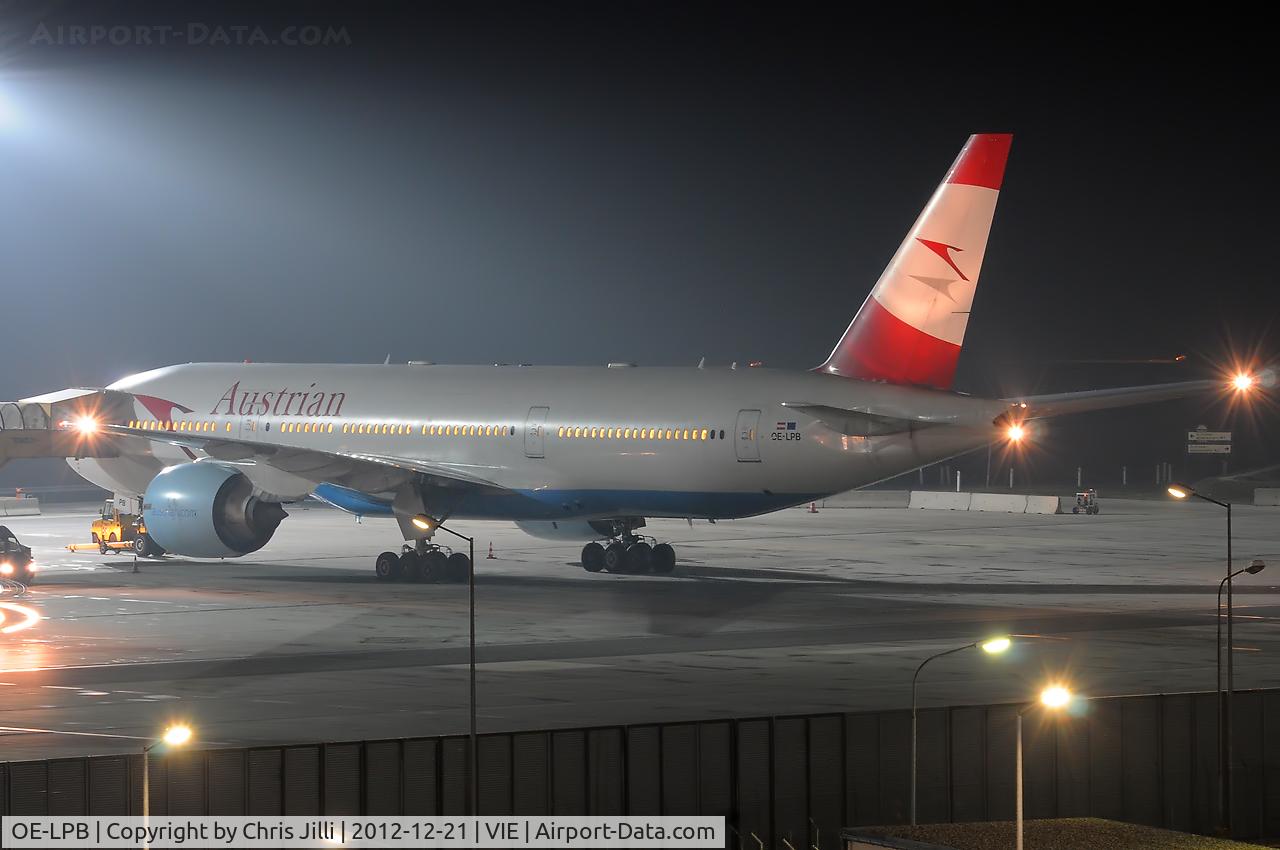 OE-LPB, 1998 Boeing 777-2Z9/ER C/N 28699, Austrian Airlines