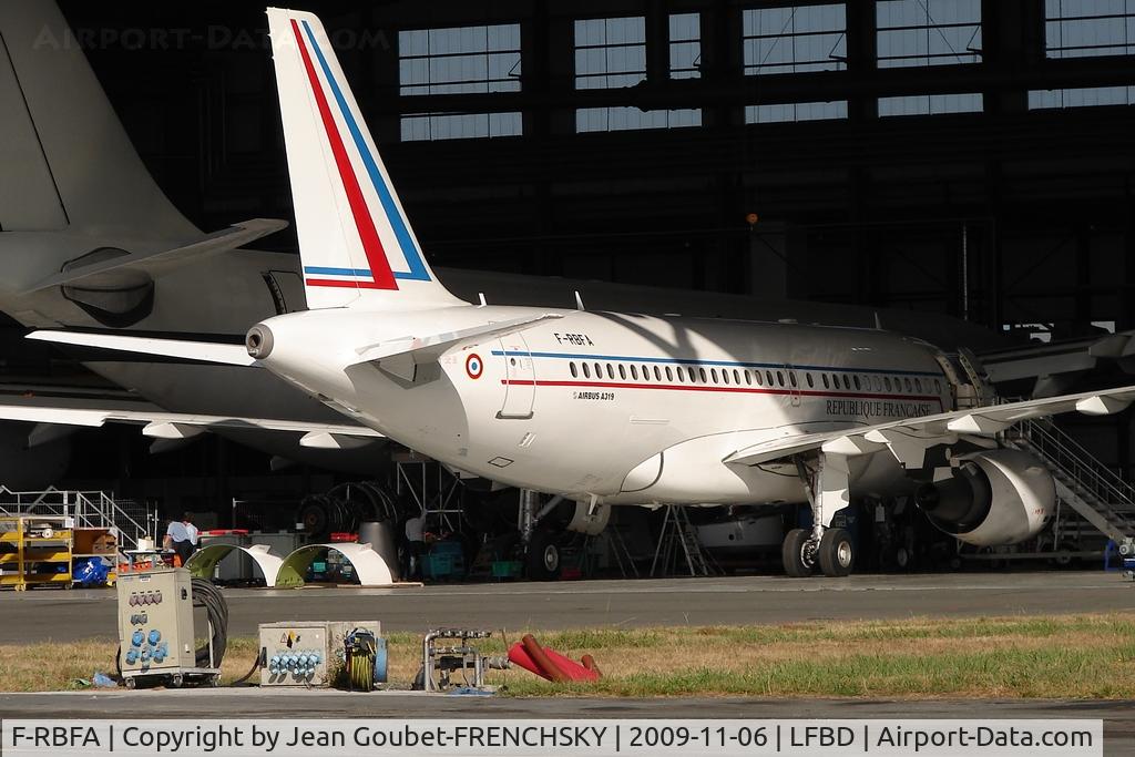 F-RBFA, 2001 Airbus ACJ319 (A319-115/CJ) C/N 1485, ex French COTAM, now TAG Aviation Asia VQ-BKK