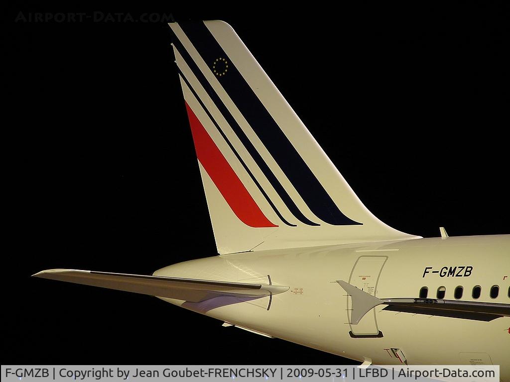 F-GMZB, 1994 Airbus A321-111 C/N 509, parking by night