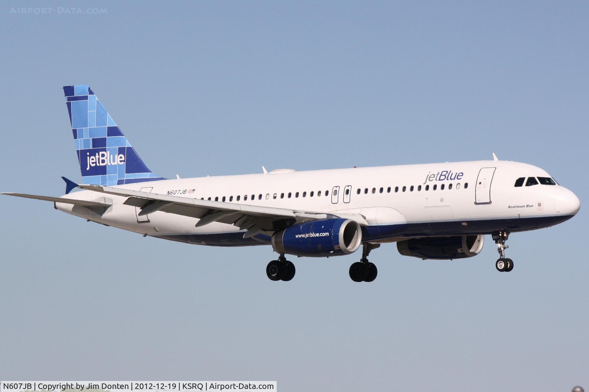 N607JB, 2005 Airbus A320-232 C/N 2386, JetBlue Flight 1187 
