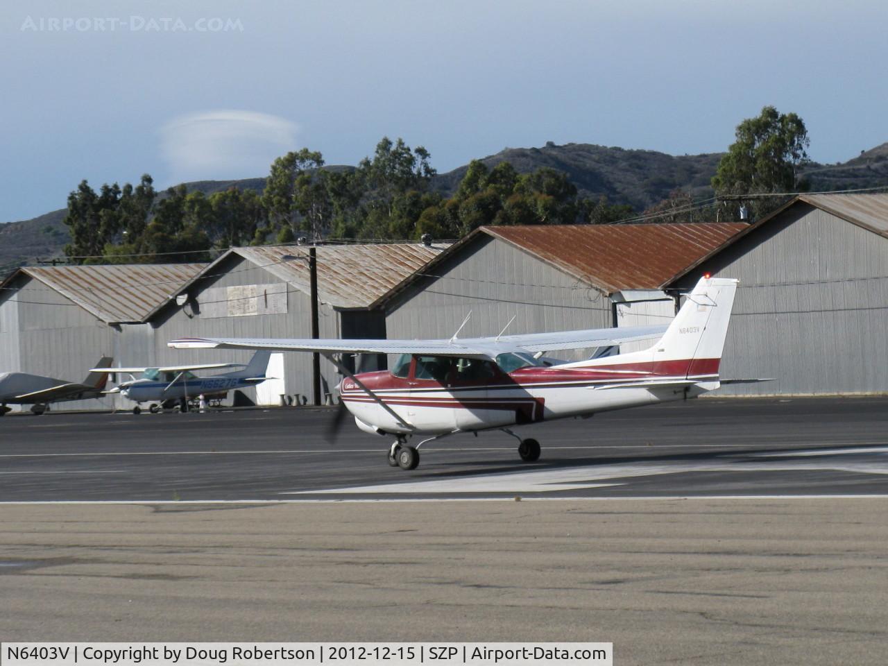 N6403V, 1980 Cessna 172RG Cutlass RG C/N 172RG0665, 1980 Cessna 172RG CUTLASS, Lycoming O&VO-360 180 Hp, takeoff roll Rwy 22