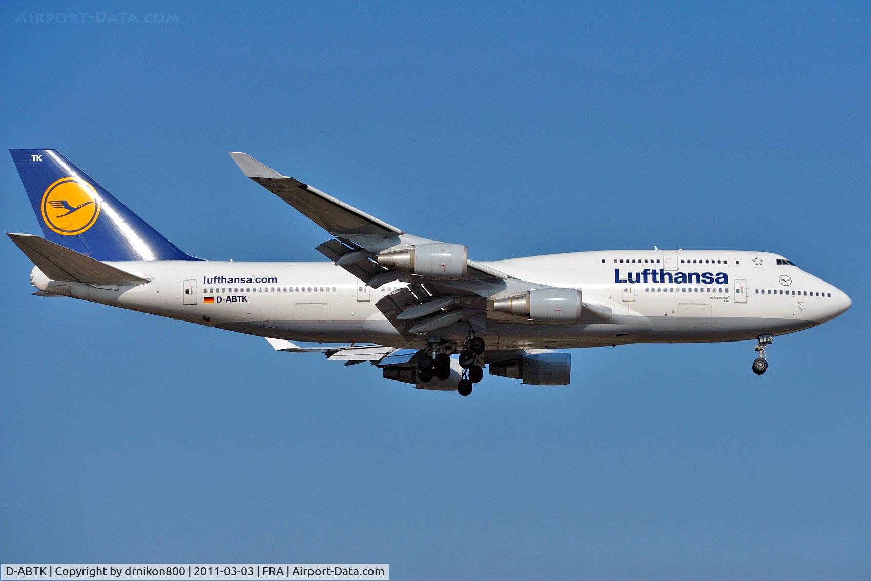 D-ABTK, 2001 Boeing 747-430 C/N 29871, landing from west
