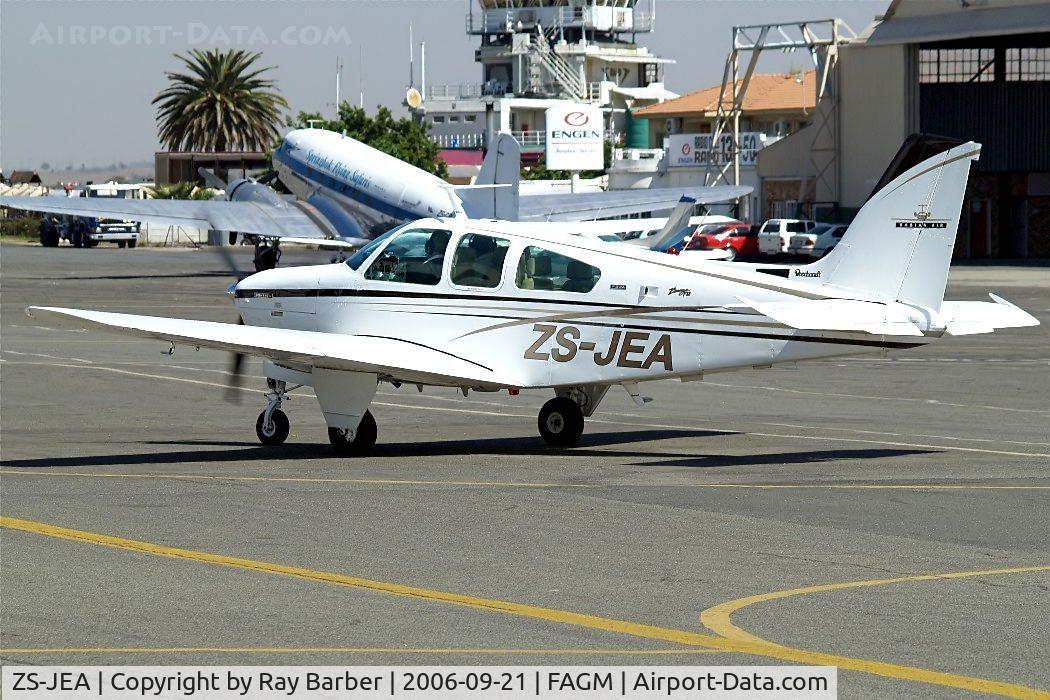 ZS-JEA, Beech F33A Bonanza C/N CE-344, Beech F33A Bonanza [CE-344] Rand~ZS 21/09/2006