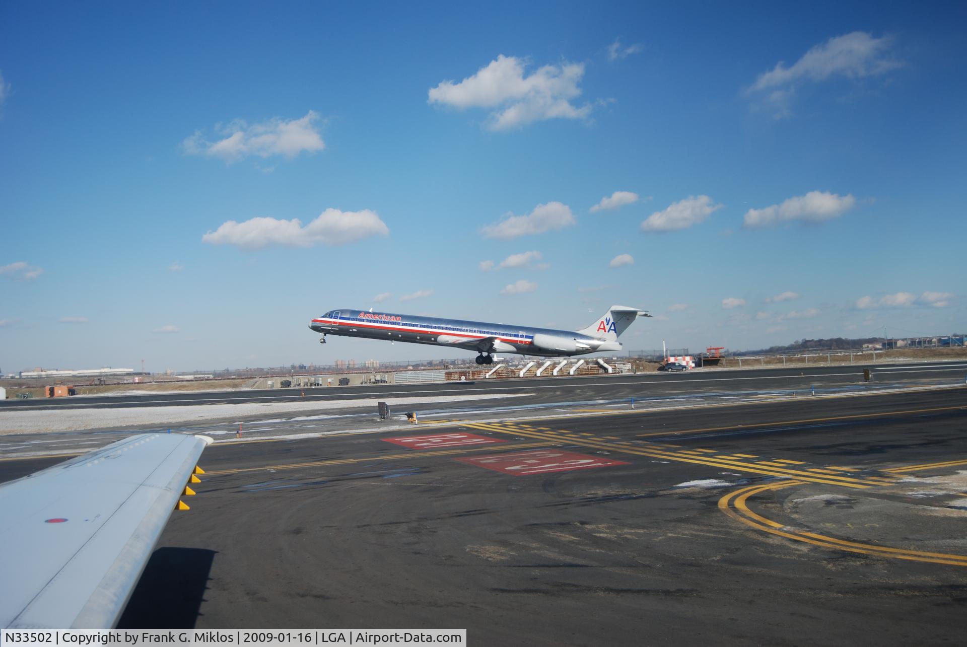 N33502, 1989 McDonnell Douglas MD-82 (DC-9-82) C/N 49739, Taken January 2009 at La Guardia airport, New York NY.  Less than 24 hrs after the miracle on the Hudson flight... I just happened to be flying through La Guardia the next day....