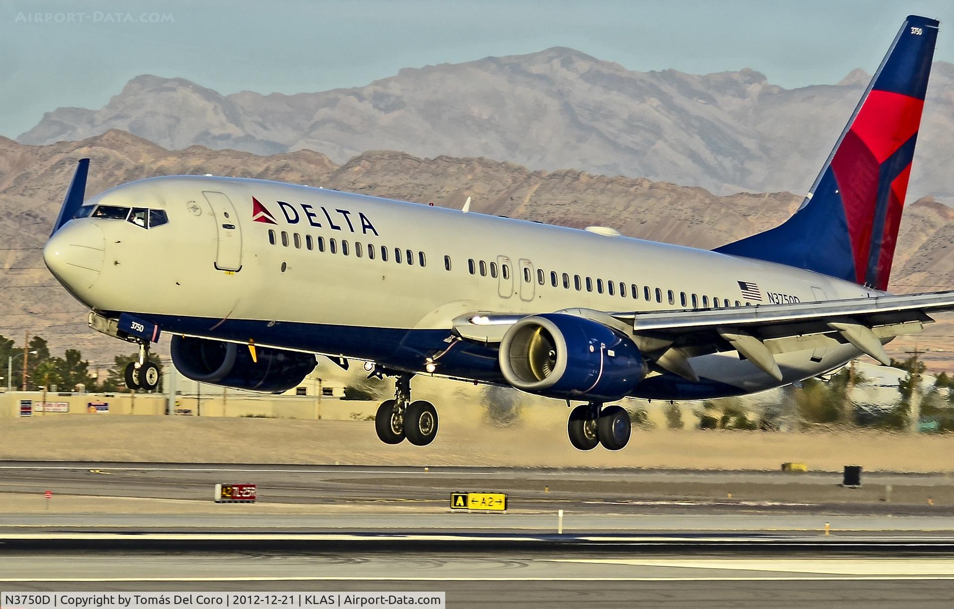 N3750D, 2001 Boeing 737-832 C/N 32375, N3750D Delta Air Lines Boeing 737-832 / 3750 (cn 32375/870)

- Las Vegas - McCarran International (LAS / KLAS)
USA - Nevada, December 21, 2012
Photo: Tomás Del Coro
