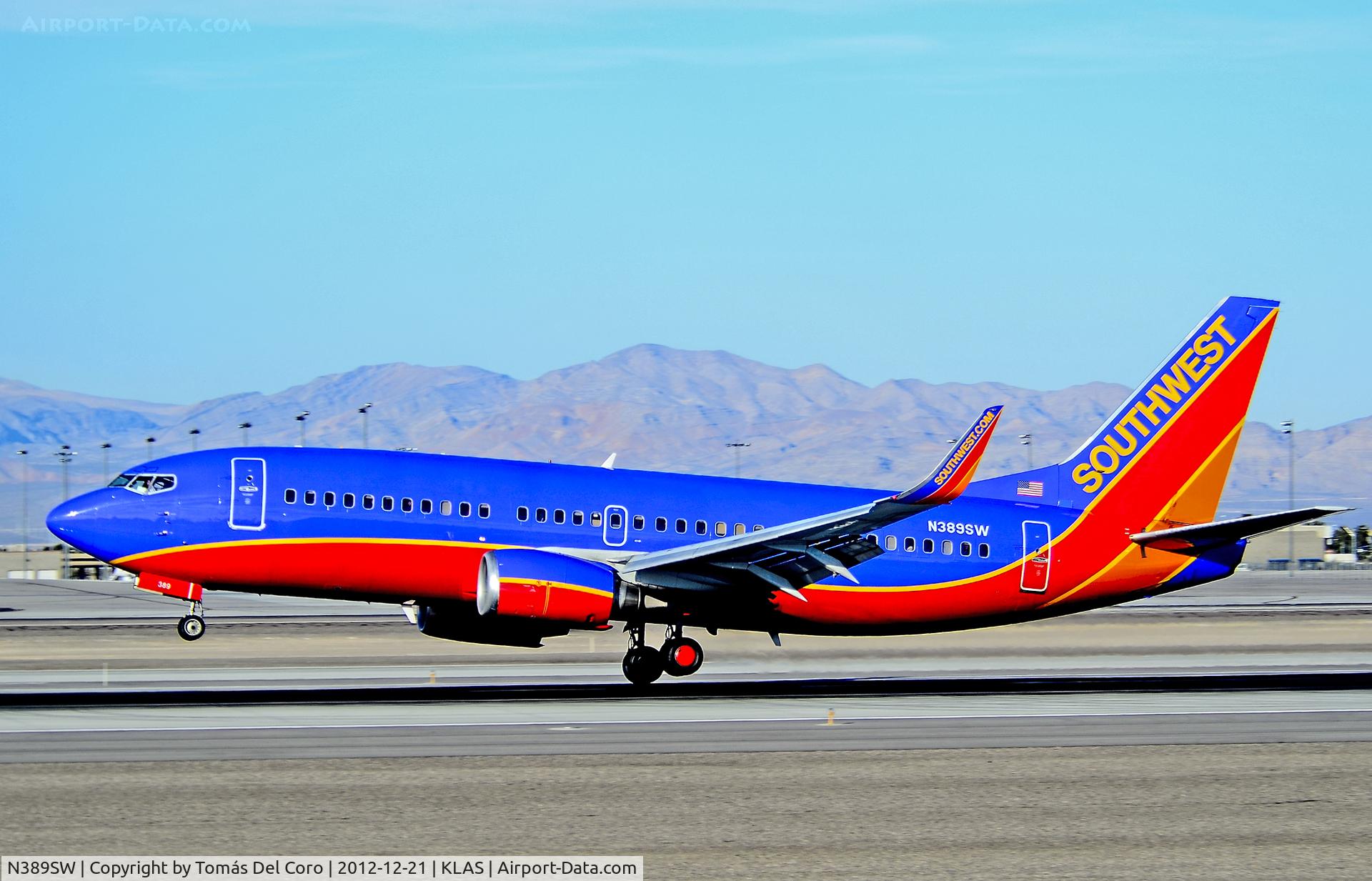 N389SW, 1994 Boeing 737-3H4 C/N 26592, N389SW Southwest Airlines Boeing 737-3H4 (cn 26592/2629)

- Las Vegas - McCarran International (LAS / KLAS)
USA - Nevada, December 21, 2012
Photo: Tomás Del Coro