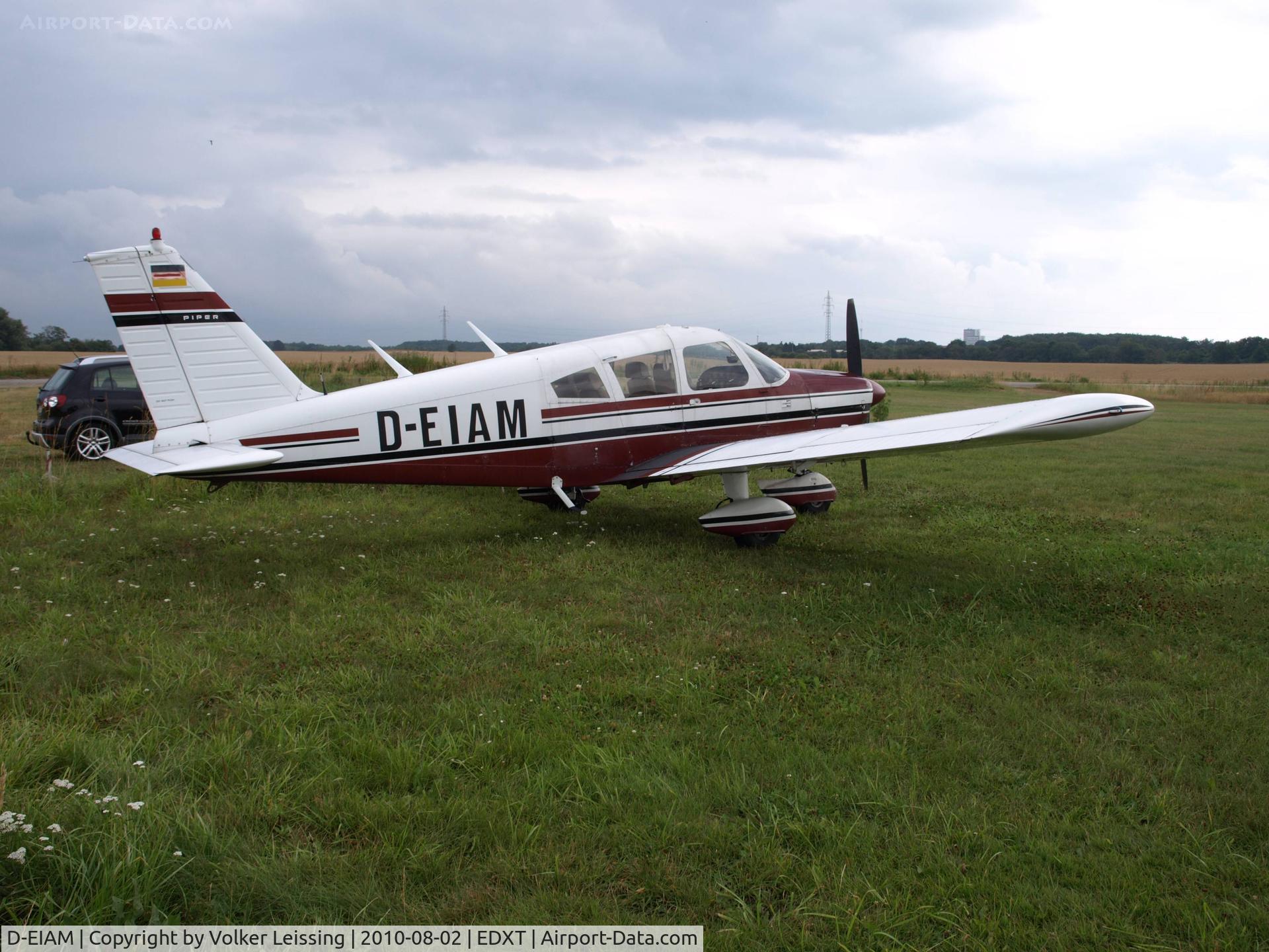 D-EIAM, 1971 Piper PA-28-180 Cherokee F C/N 28-7105141, parking