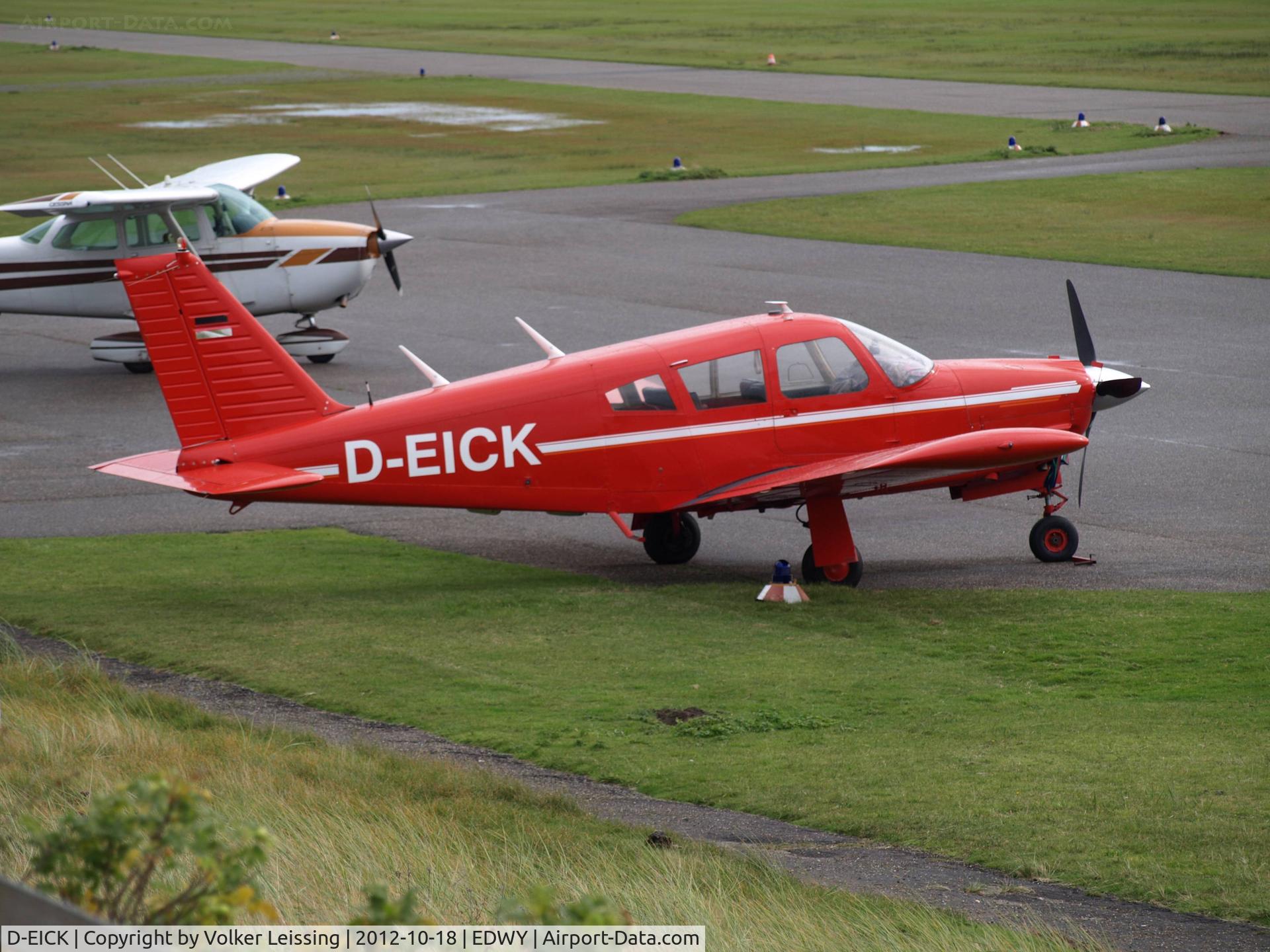 D-EICK, 1980 Piper PA-28R-200 Cherokee Arrow C/N 28R-8016299, parking