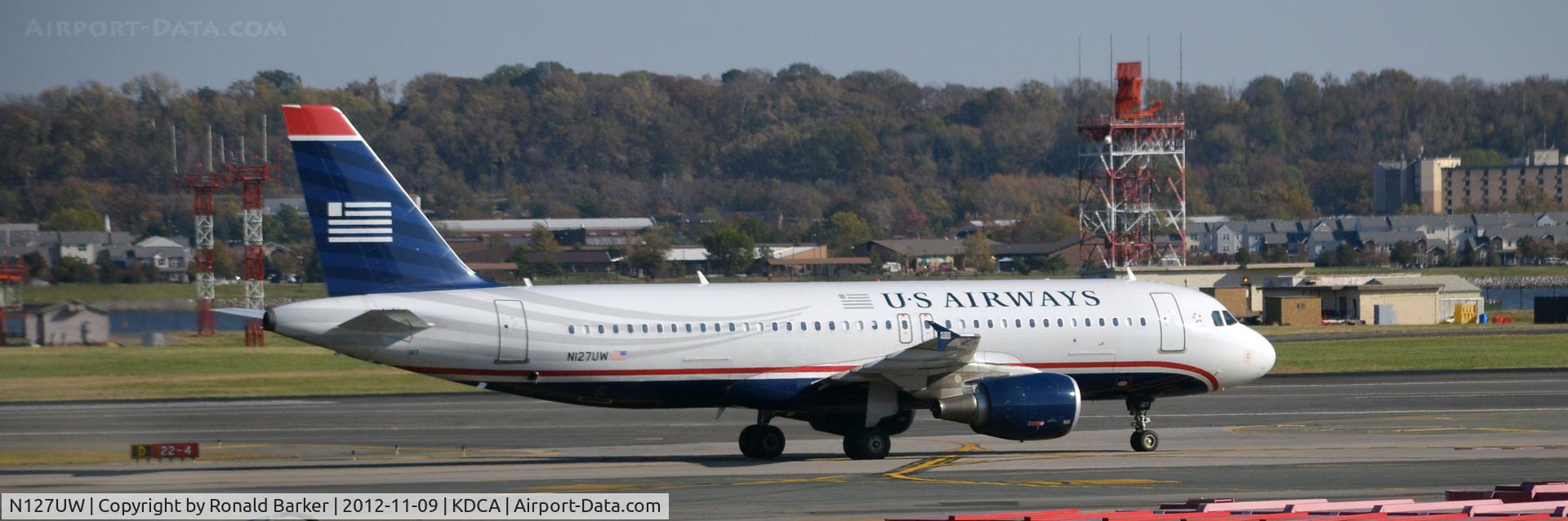 N127UW, 2010 Airbus A320-214 C/N 4202, Taxi DCA