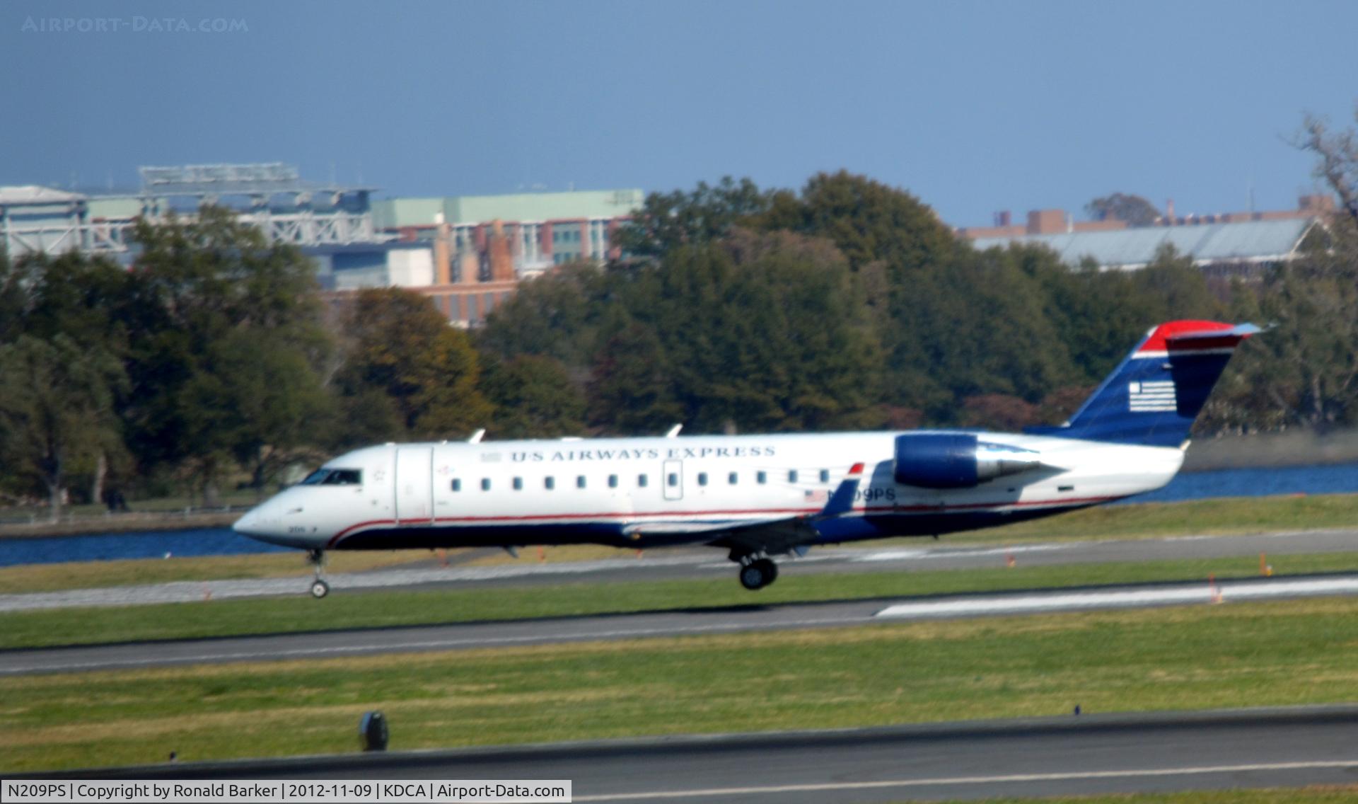 N209PS, 2003 Bombardier CRJ-200ER (CL-600-2B19) C/N 7874, Landing DCa