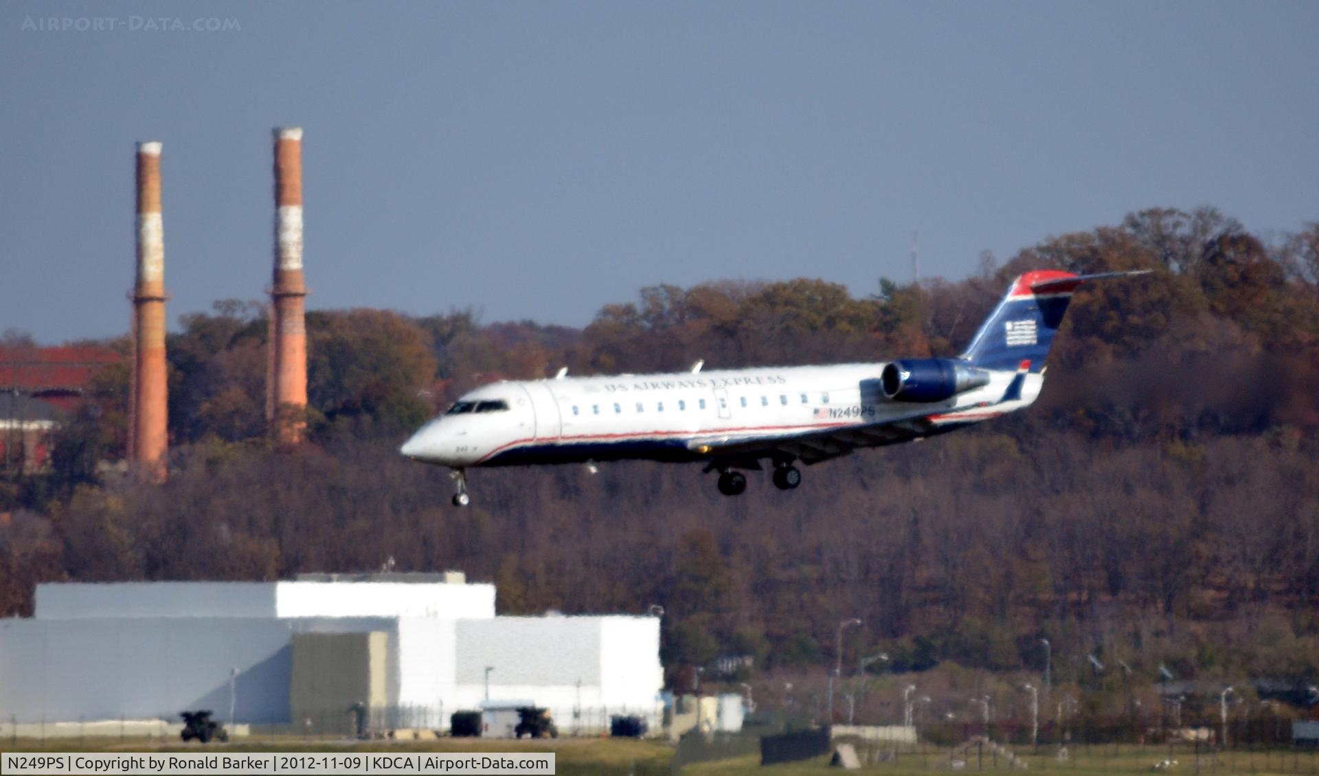 N249PS, 2004 Bombardier CRJ-200ER (CL-600-2B19) C/N 7926, Landing DCA