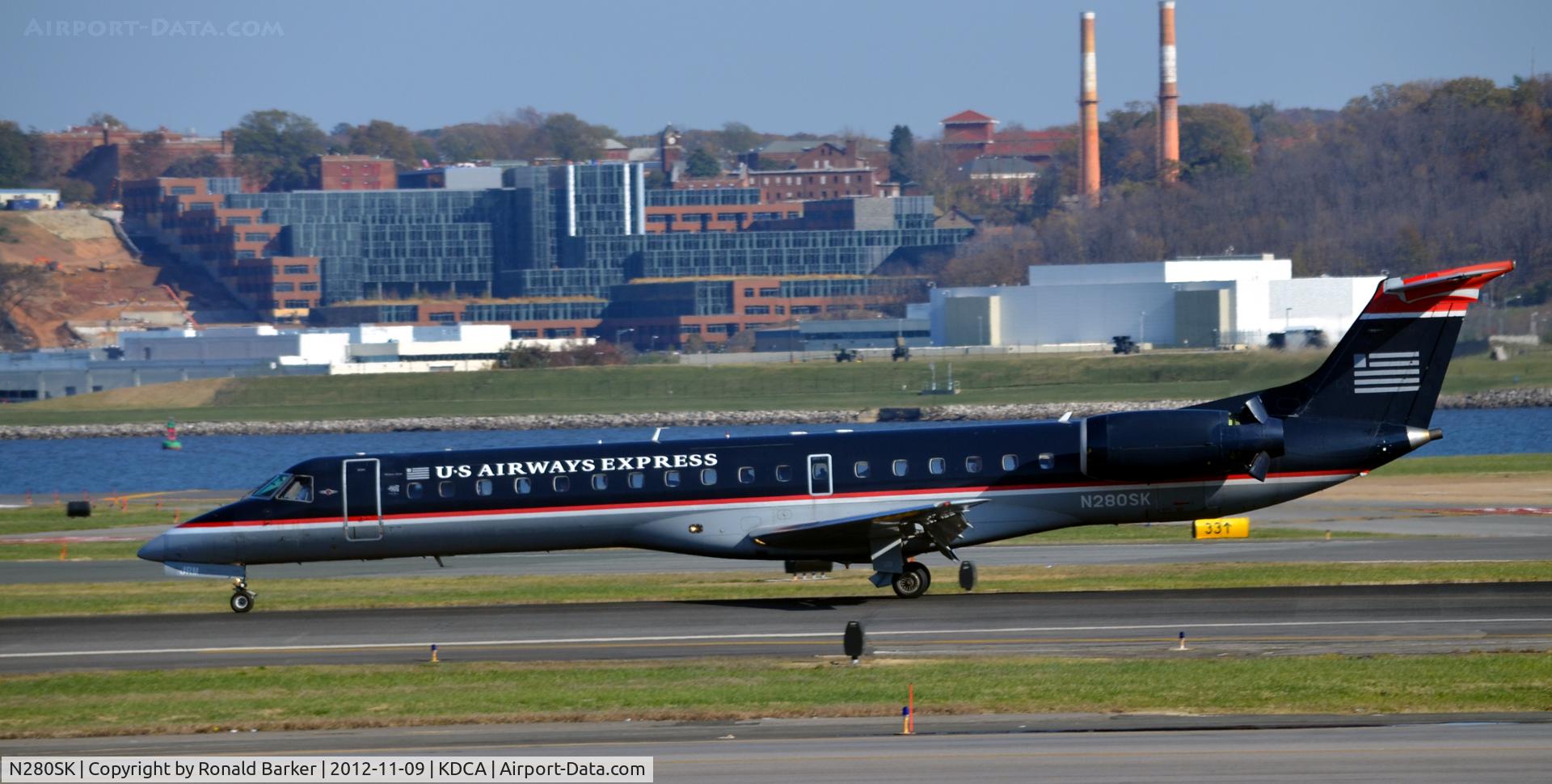 N280SK, 2001 Embraer ERJ-145LR (EMB-145LR) C/N 145381, Landing DCA