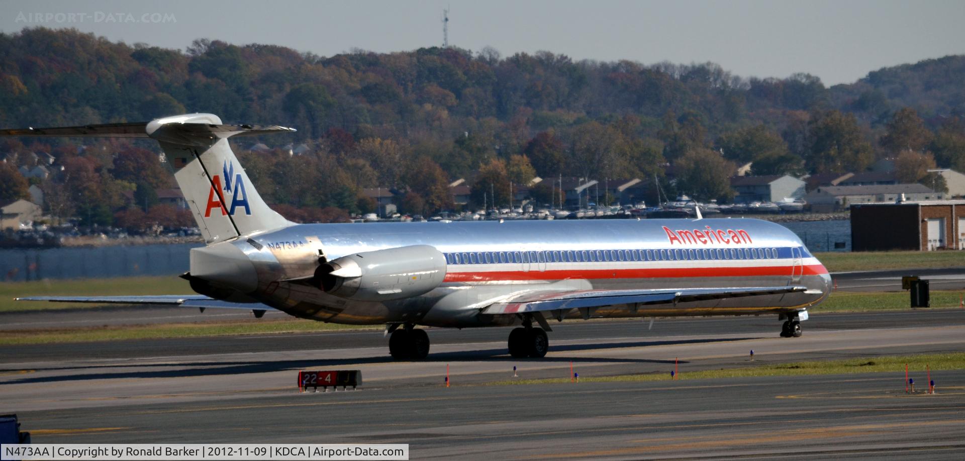 N473AA, 1988 McDonnell Douglas MD-82 (DC-9-82) C/N 49648, Taxi DCA
