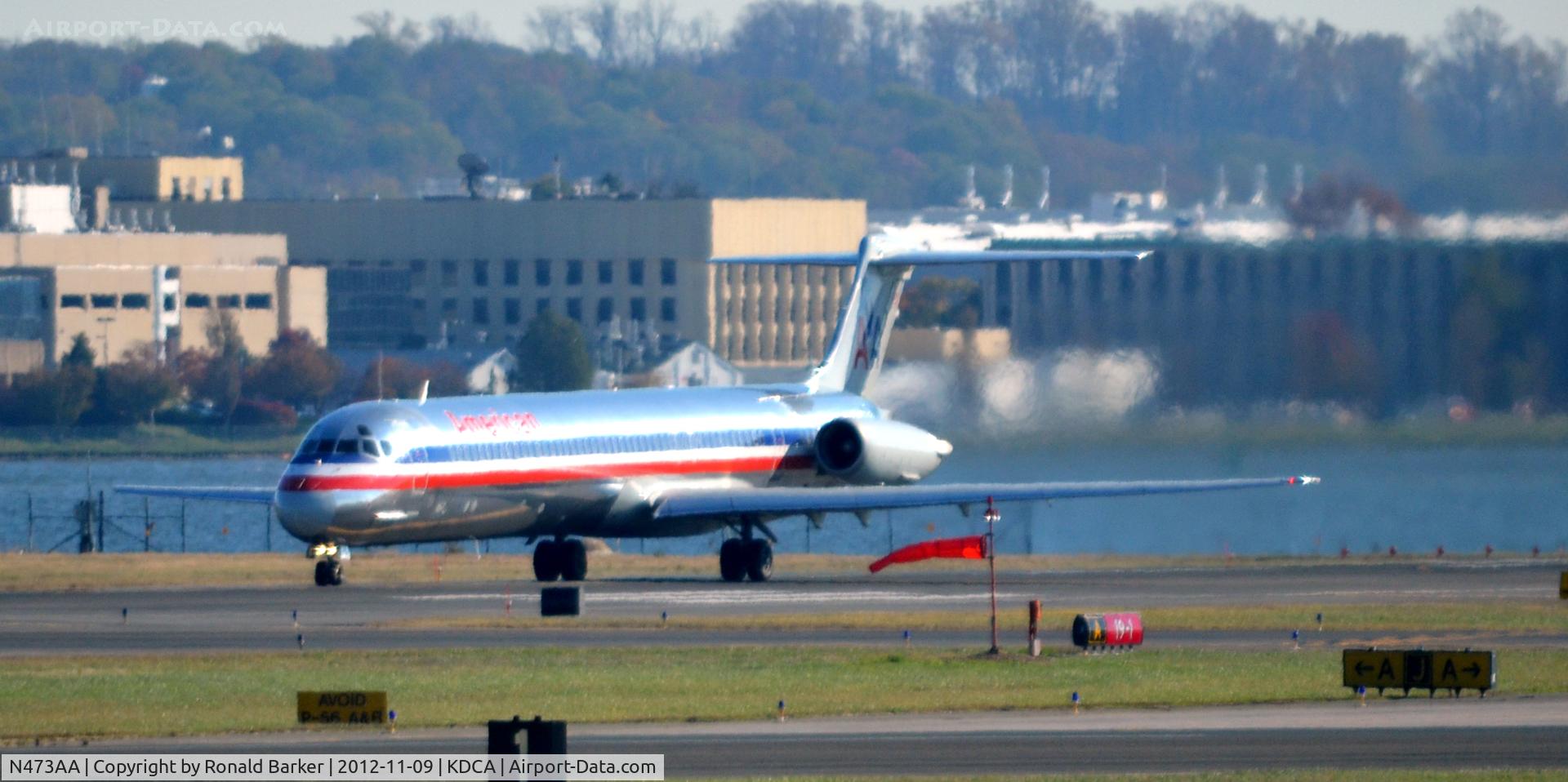 N473AA, 1988 McDonnell Douglas MD-82 (DC-9-82) C/N 49648, Takeoff DCA