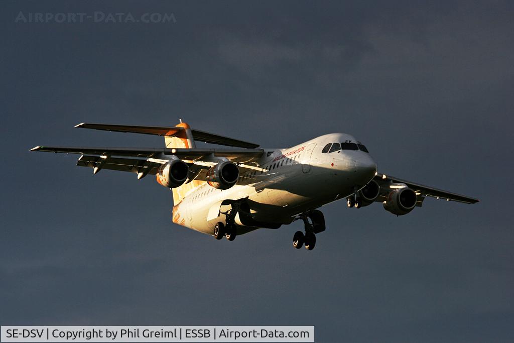 SE-DSV, 1994 British Aerospace Avro 146-RJ100A C/N E3250, Taken at ESSB.