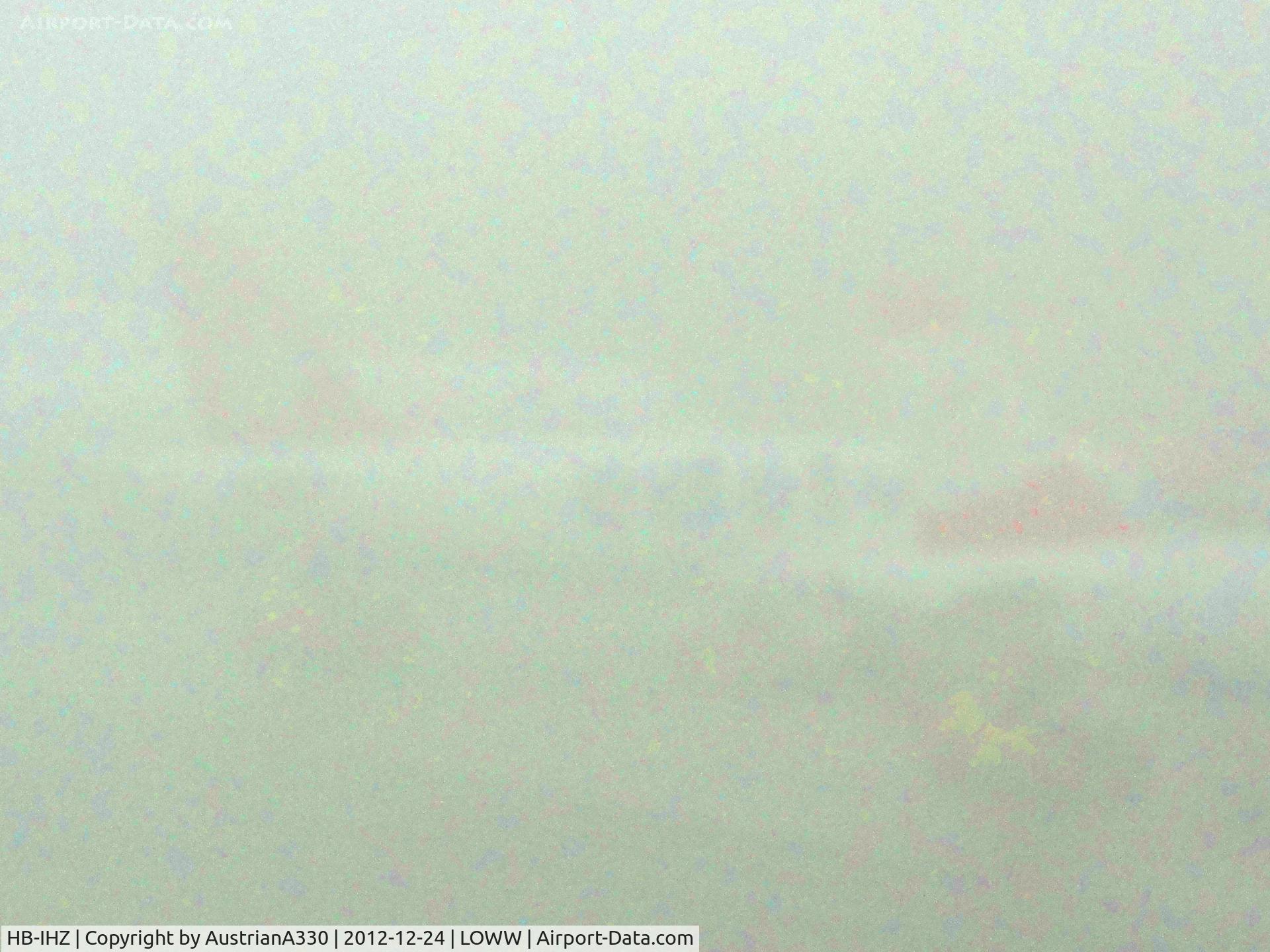 HB-IHZ, 1999 Airbus A320-214 C/N 1026, Such a foogy weather.
Reworked woth Gimp 2.8!