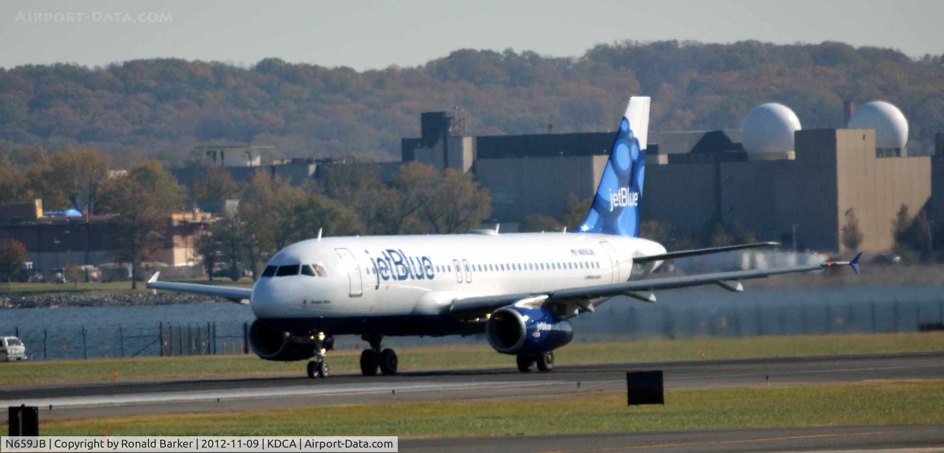 N659JB, 2007 Airbus A320-232 C/N 3190, Takeoff DCA