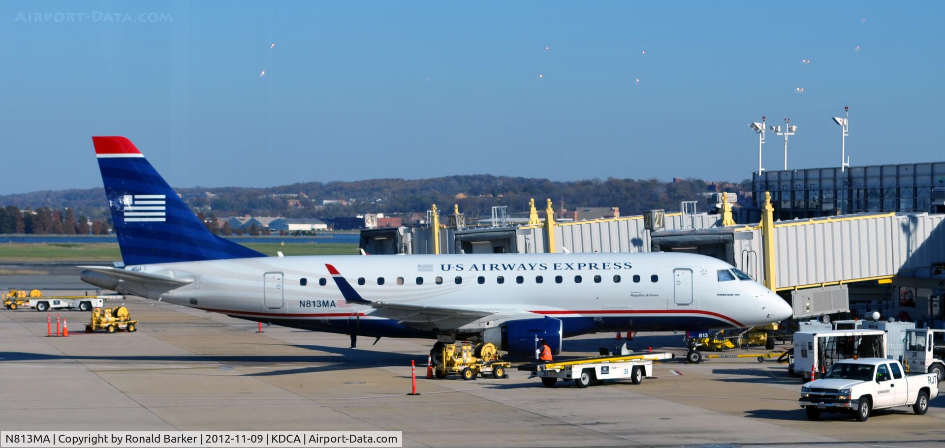 N813MA, 2004 Embraer 170SU (ERJ-170-100SU) C/N 17000031, DCA VA