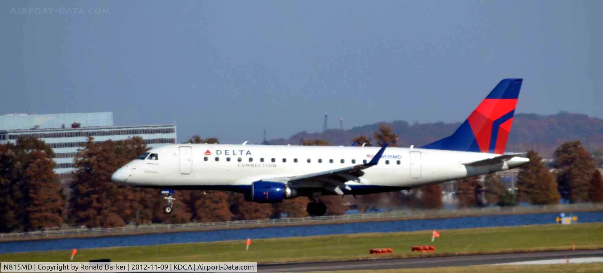 N815MD, 2004 Embraer 170SU (ERJ-170-100SU) C/N 17000034, Landing DCA