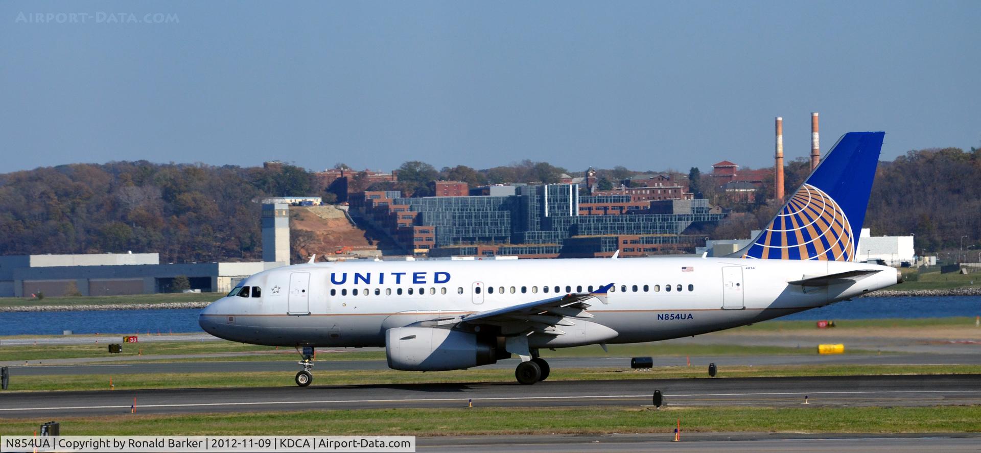 N854UA, 2002 Airbus A319-131 C/N 1731, Takeoff DCA