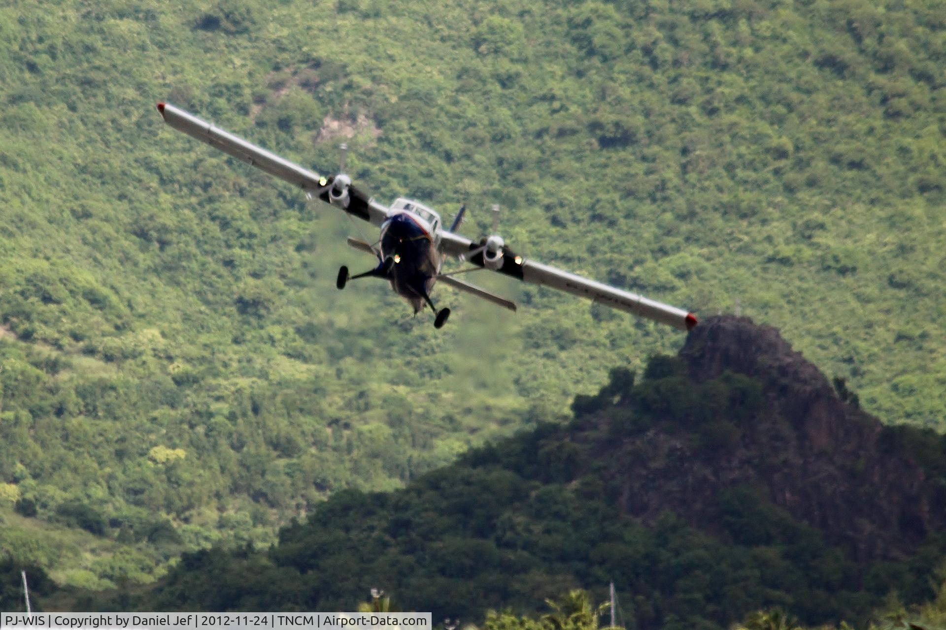 PJ-WIS, 1975 De Havilland Canada DHC-6-300 Twin Otter C/N 447, PJ-WIS