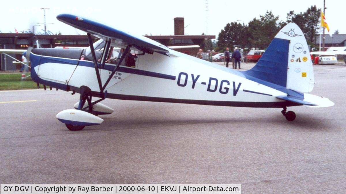 OY-DGV, 1946 SAI KZ III U C/N 47, S.A.I. KZ.III U-2 [47] Stauning~OY 10/06/2000