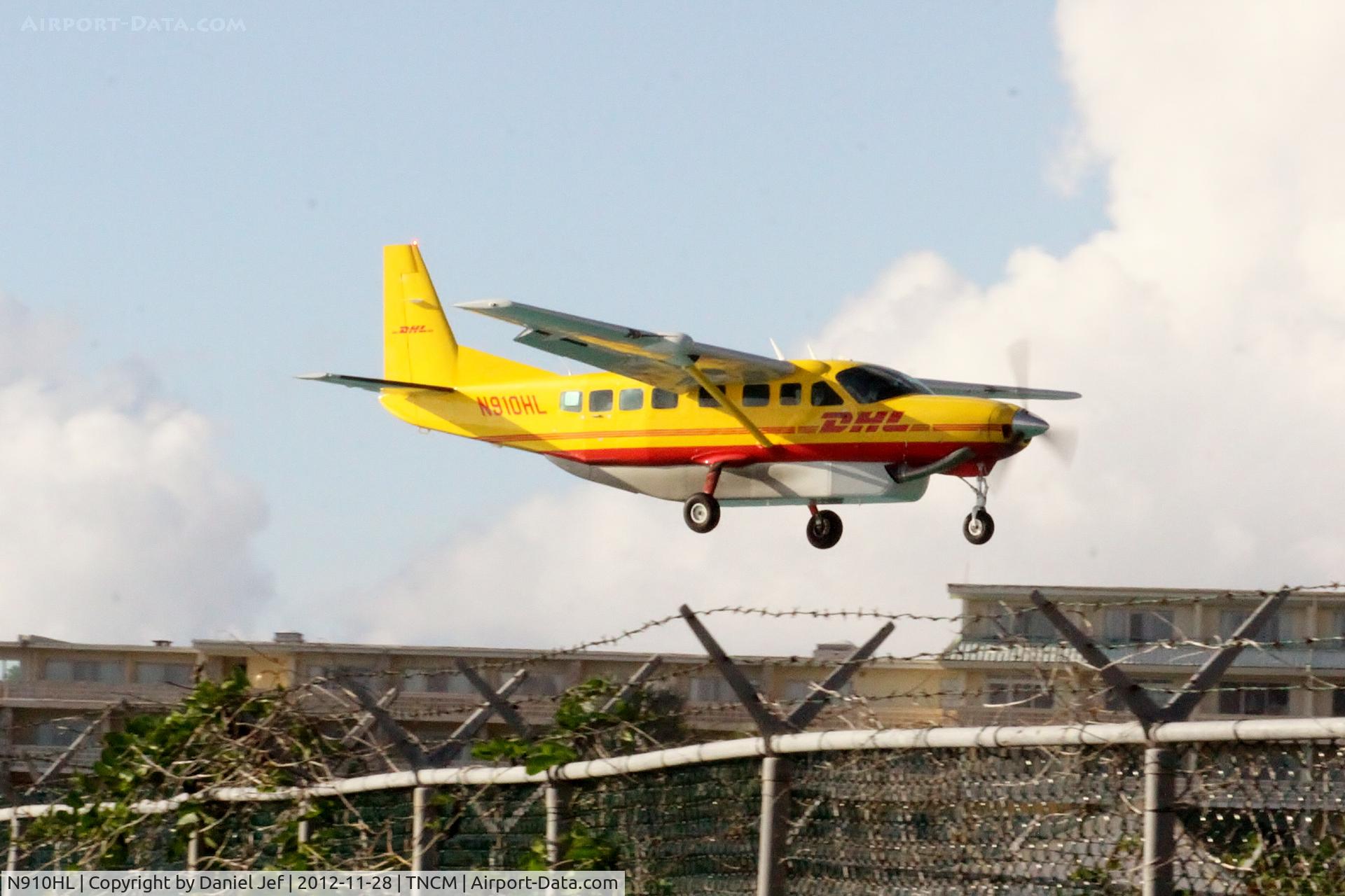 N910HL, 2004 Cessna 208B Grand Caravan C/N 208B1080, N910HL