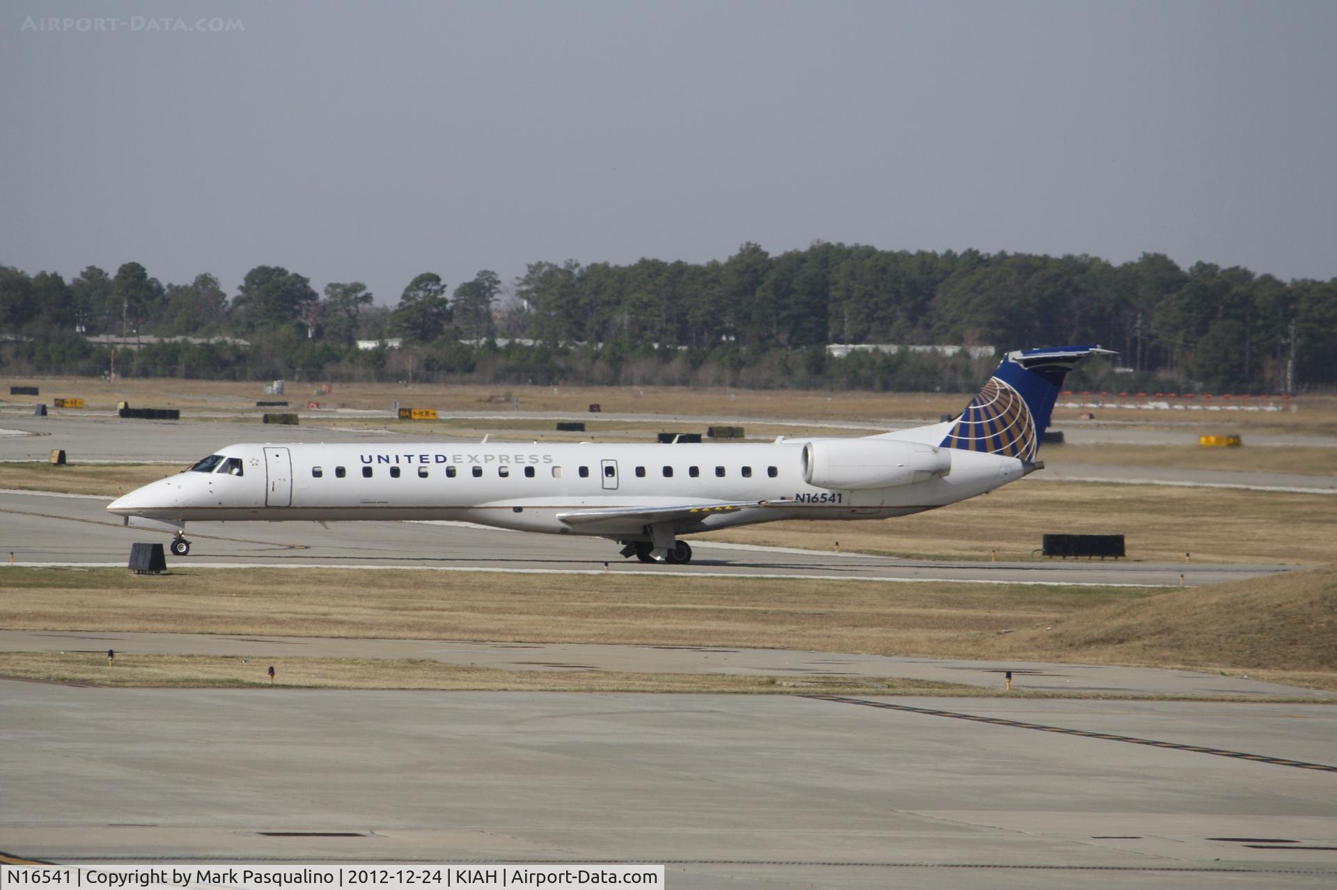 N16541, 2001 Embraer ERJ-145LR (EMB-145LR) C/N 145542, EMB-145LR