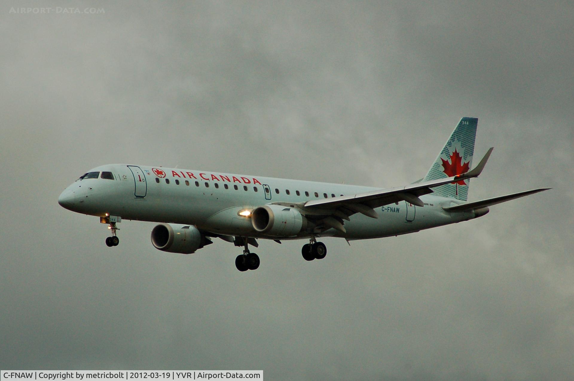C-FNAW, 2008 Embraer 190AR (ERJ-190-100IGW) C/N 19000149, Landing at YVR