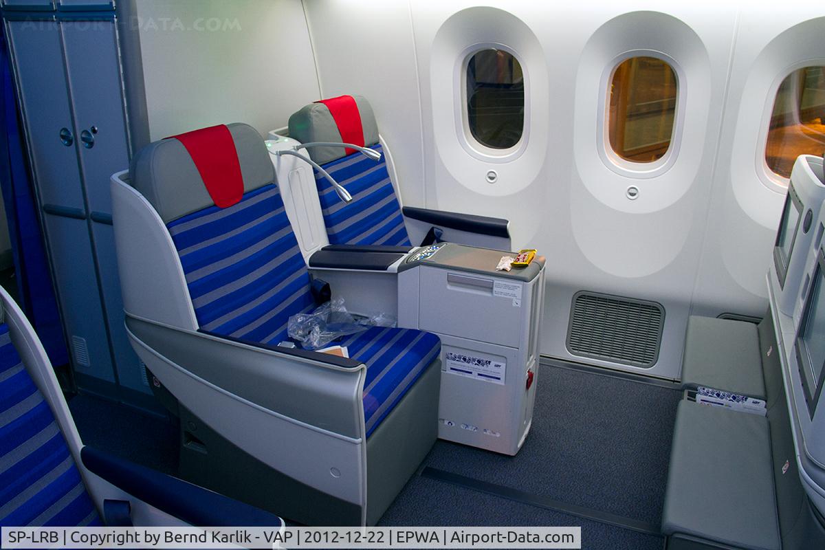 SP-LRB, 2012 Boeing 787-8 Dreamliner C/N 37894, Business Class