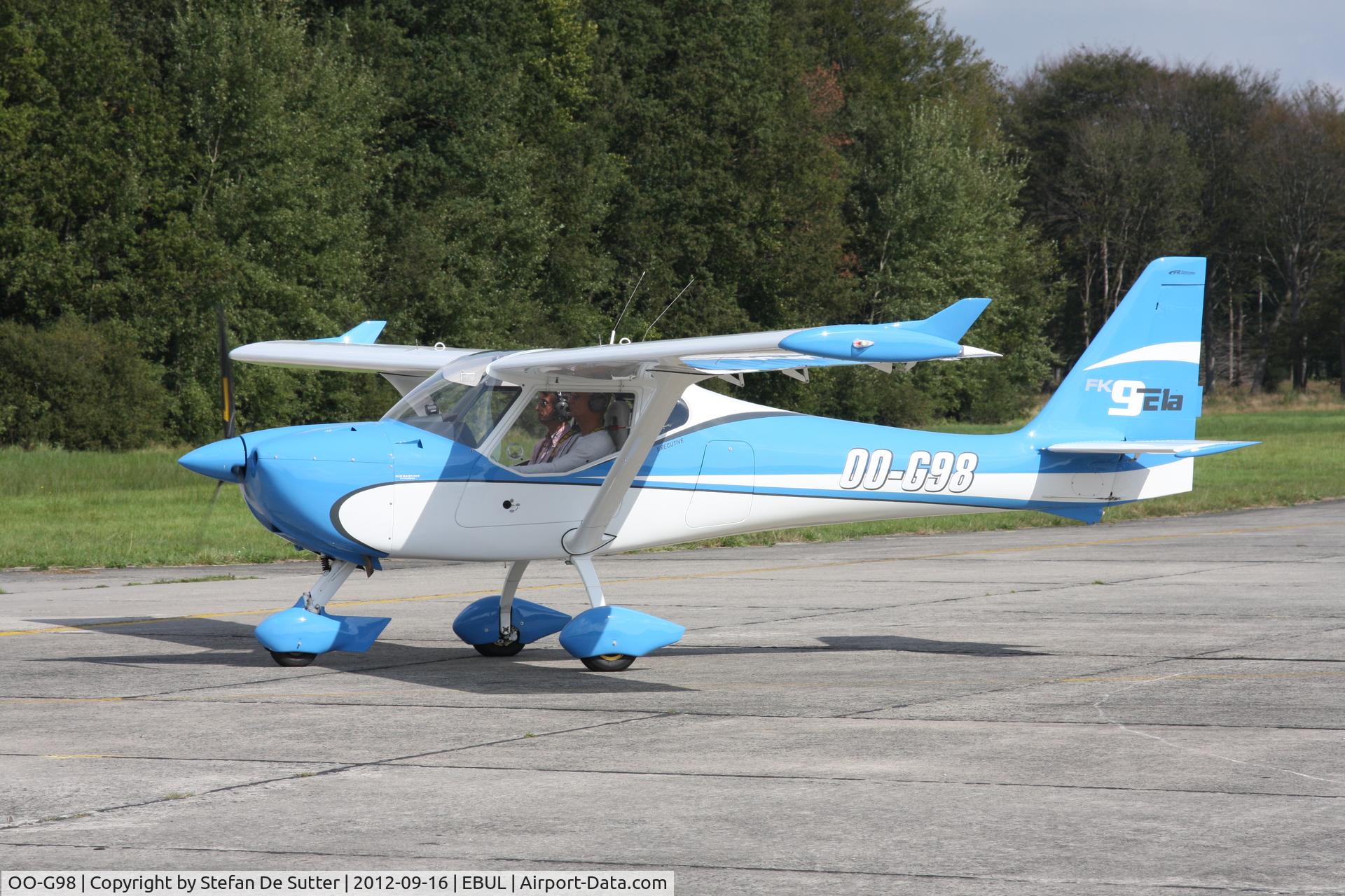 OO-G98, 2012 B & F Technik FK-9 ELA C/N 454, Open door Aeroclub Brugge.