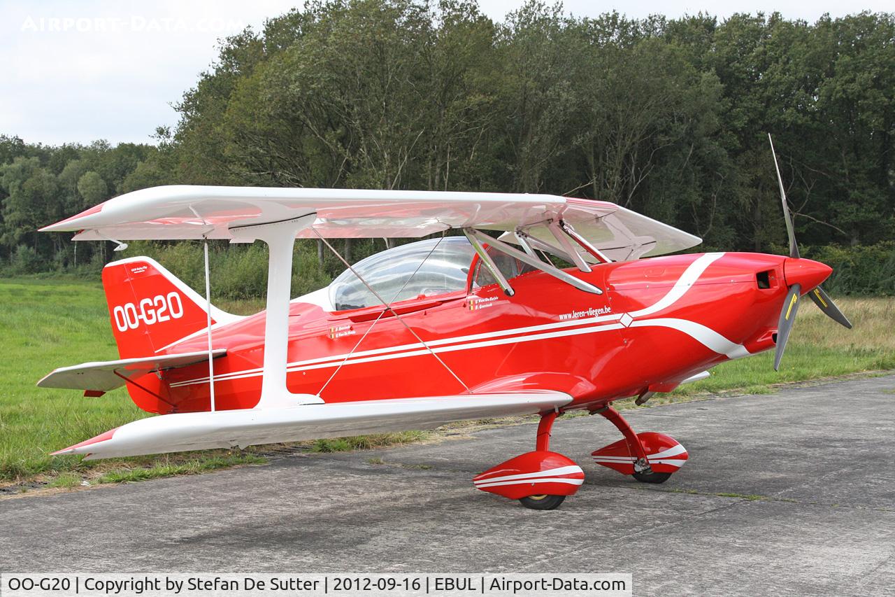 OO-G20, 2003 B & F Funk FK-12 Comet C/N 012-059, Open door Aeroclub Brugge.
