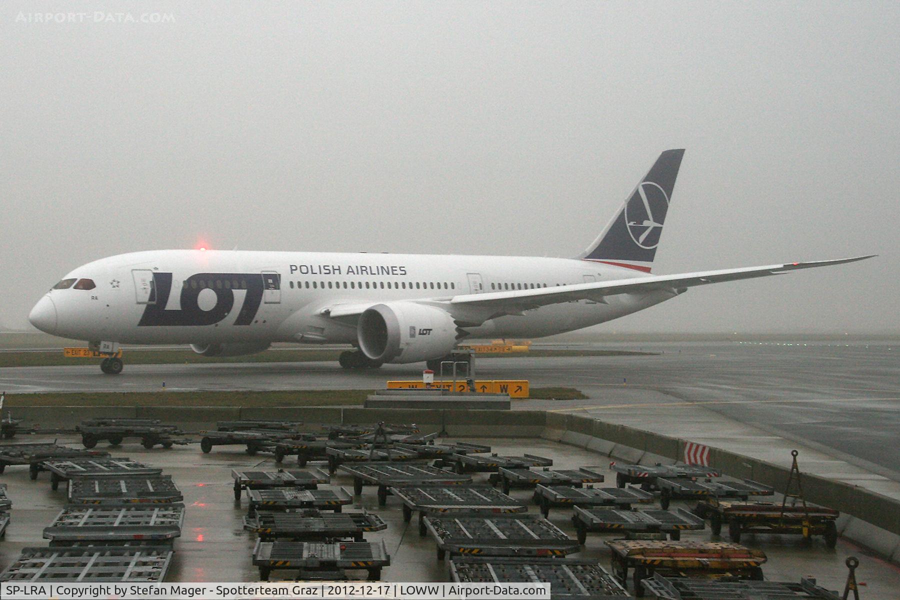 SP-LRA, 2012 Boeing 787-8 Dreamliner C/N 35938, Boeing Dreamliner B787-8 @VIE