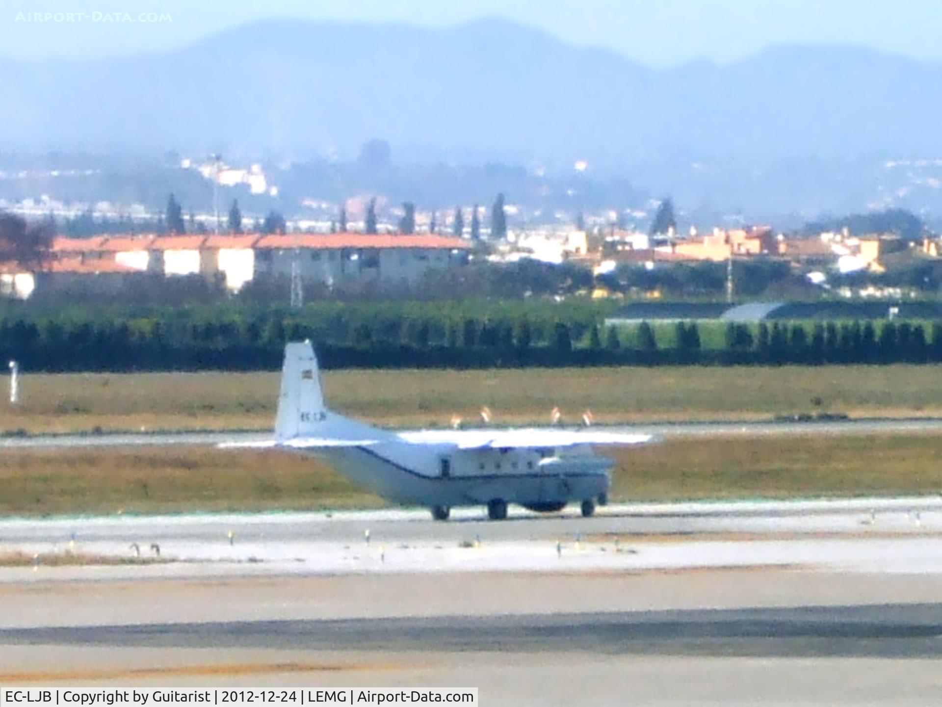 EC-LJB, 1983 CASA C-212-200 Aviocar C/N CE25-2-323, This little thing almost sneaked past me