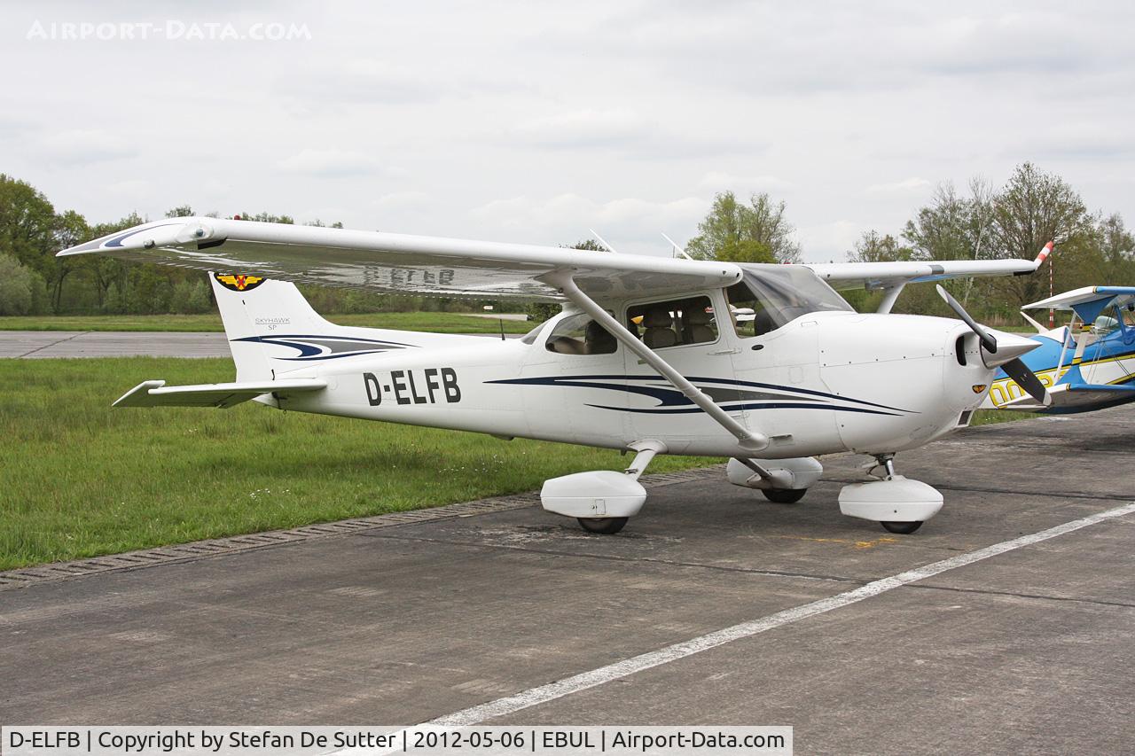 D-ELFB, 2005 Cessna 172S Skyhawk SP C/N 172S9837, Parked at Vliegclub Ursel.