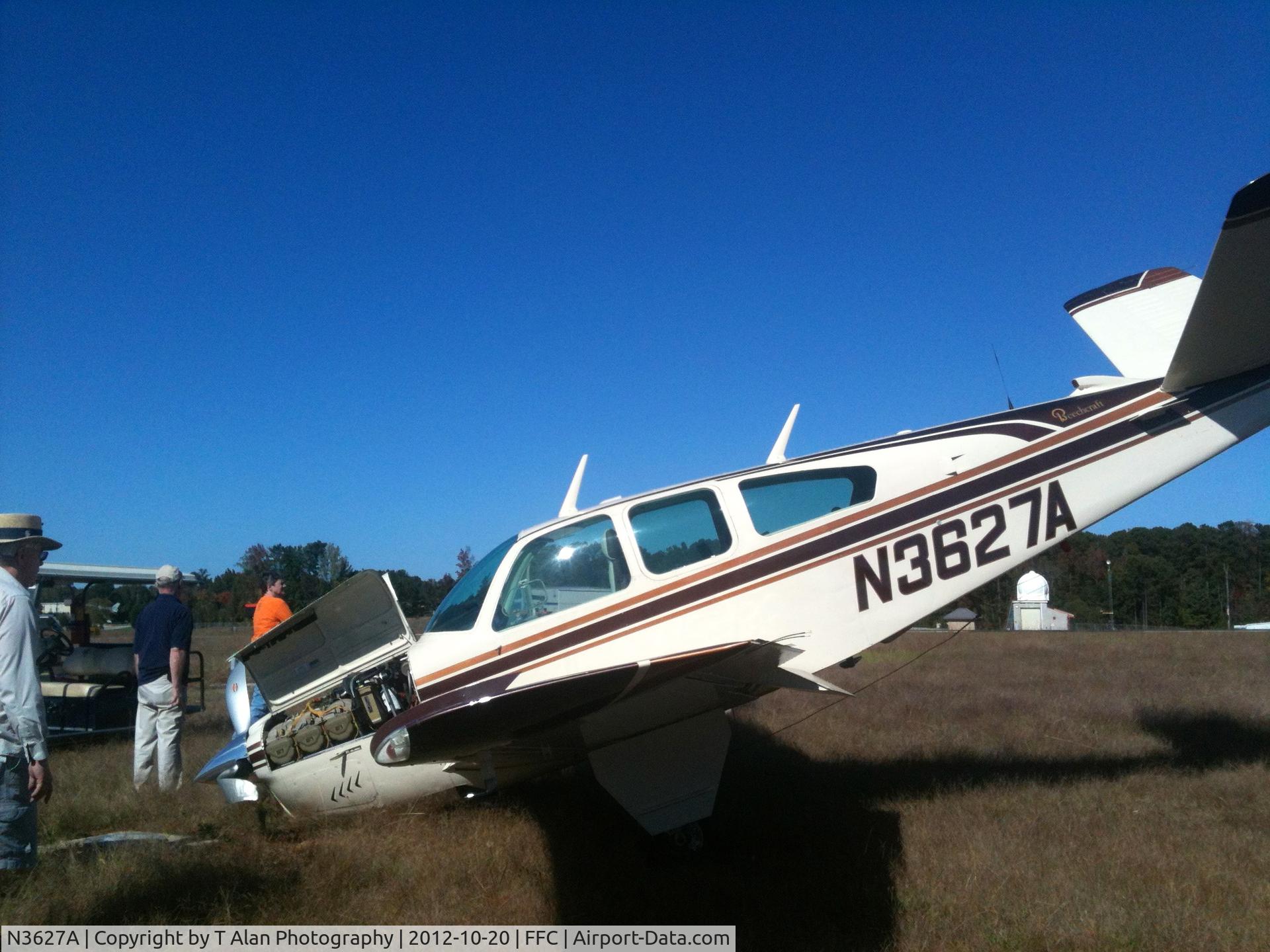 N3627A, 1969 Beech V35B Bonanza C/N D-9079, FFC landing accident